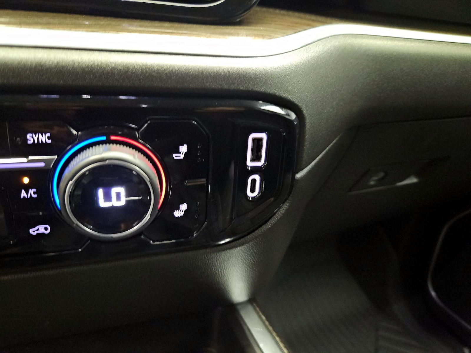 2022 Chevrolet Silverado 1500 RST - Photo 19