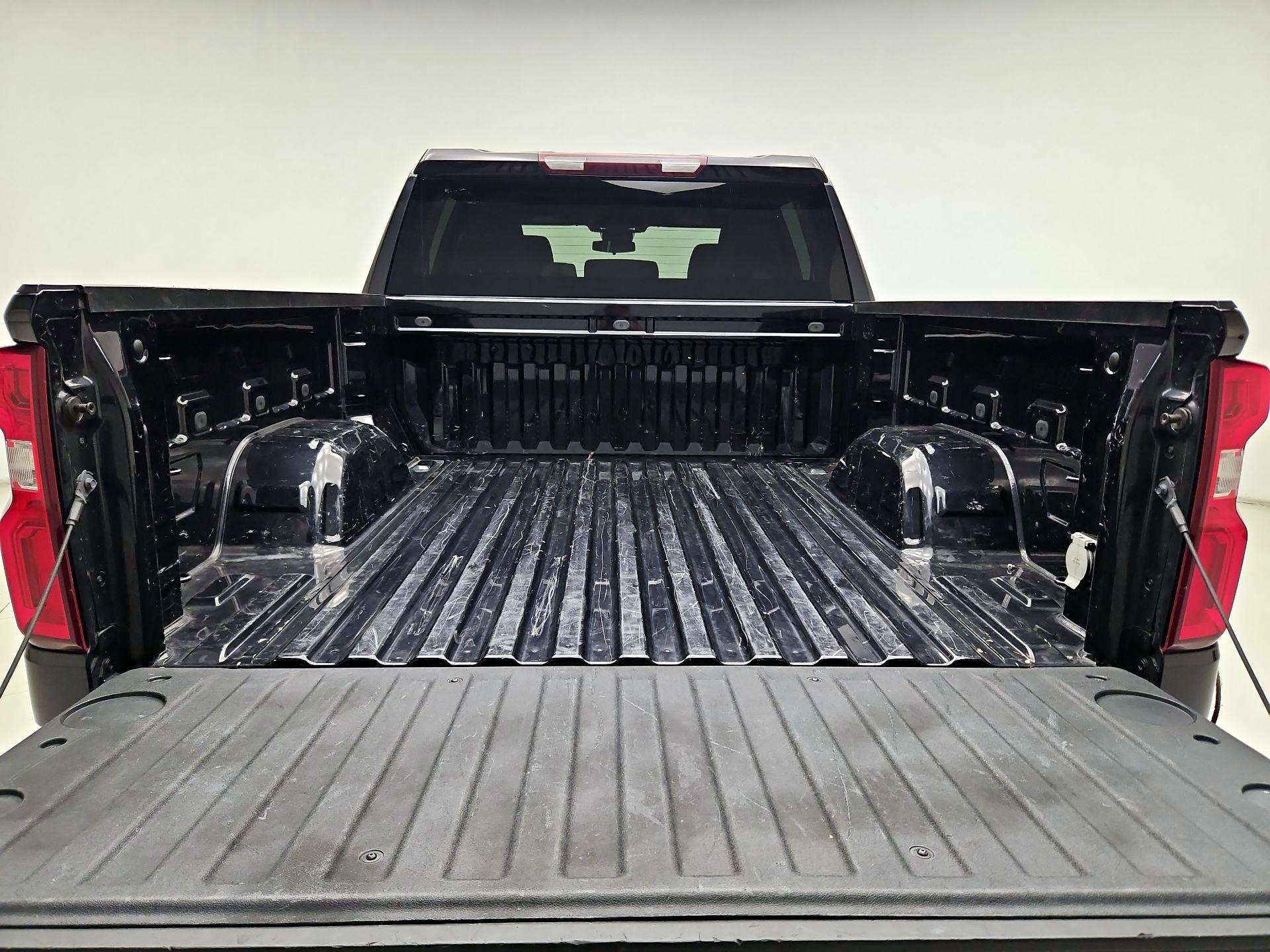 Thumbnail: 2022 Chevrolet Silverado 1500 - 20