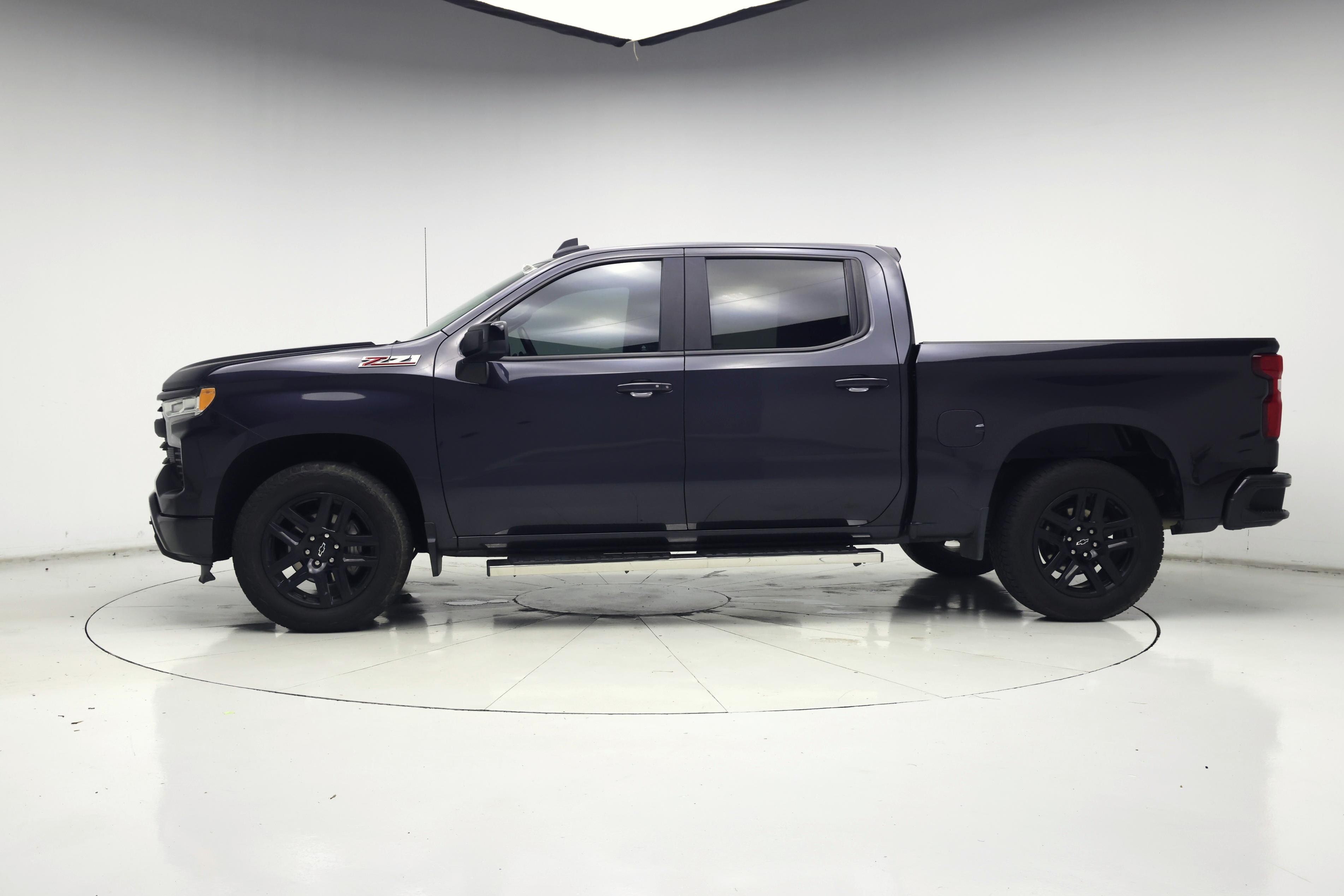 Thumbnail: 2022 Chevrolet Silverado 1500 - 3