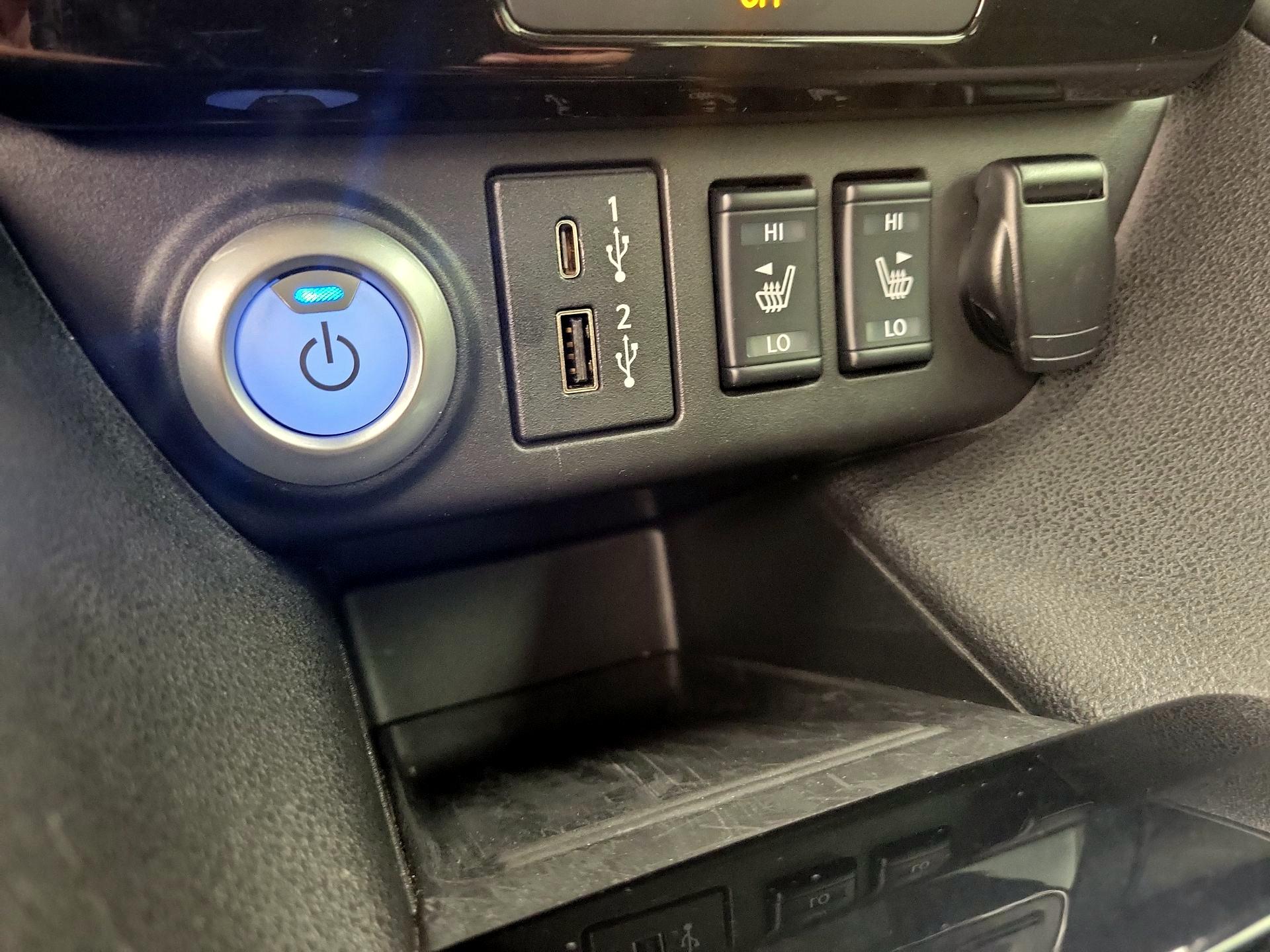 Thumbnail: 2024 Nissan Leaf - 18