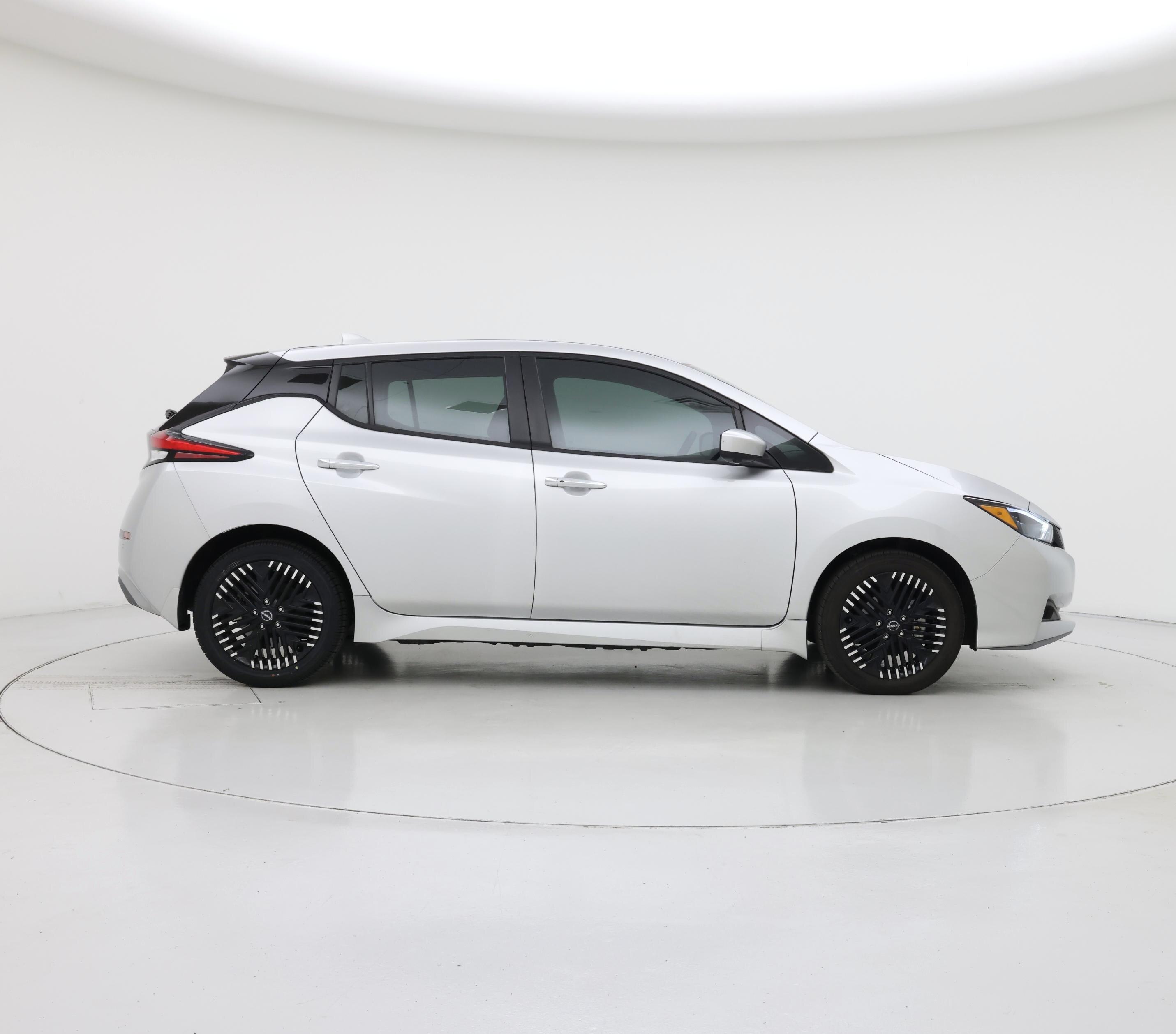 Thumbnail: 2024 Nissan Leaf - 7