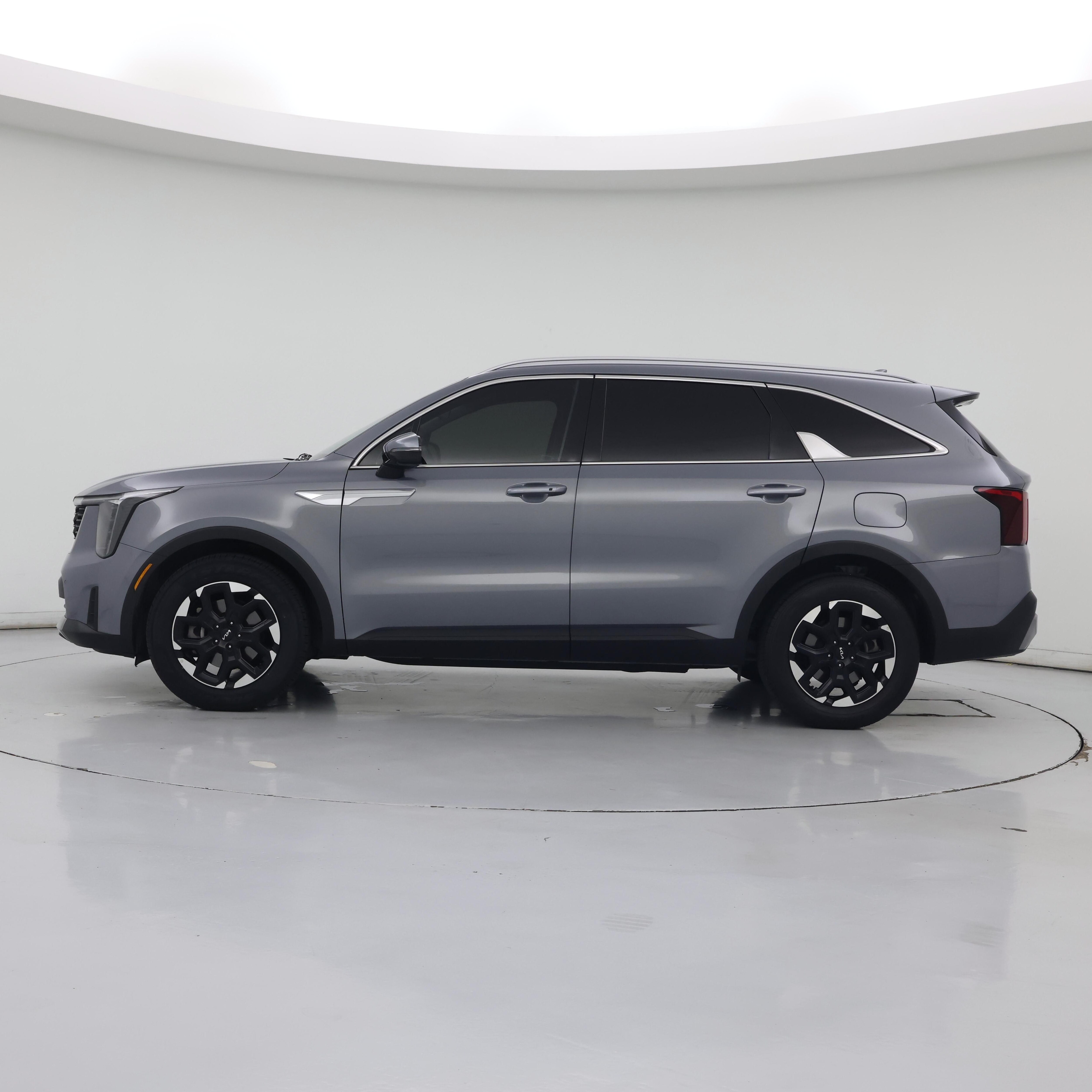 Thumbnail: 2024 Kia Sorento - 3