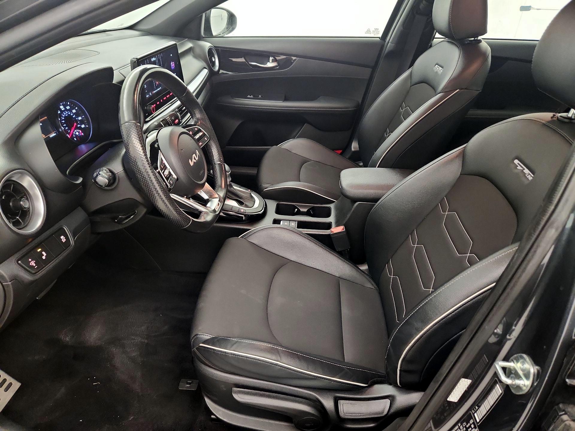 Thumbnail: 2023 Kia Forte - 11