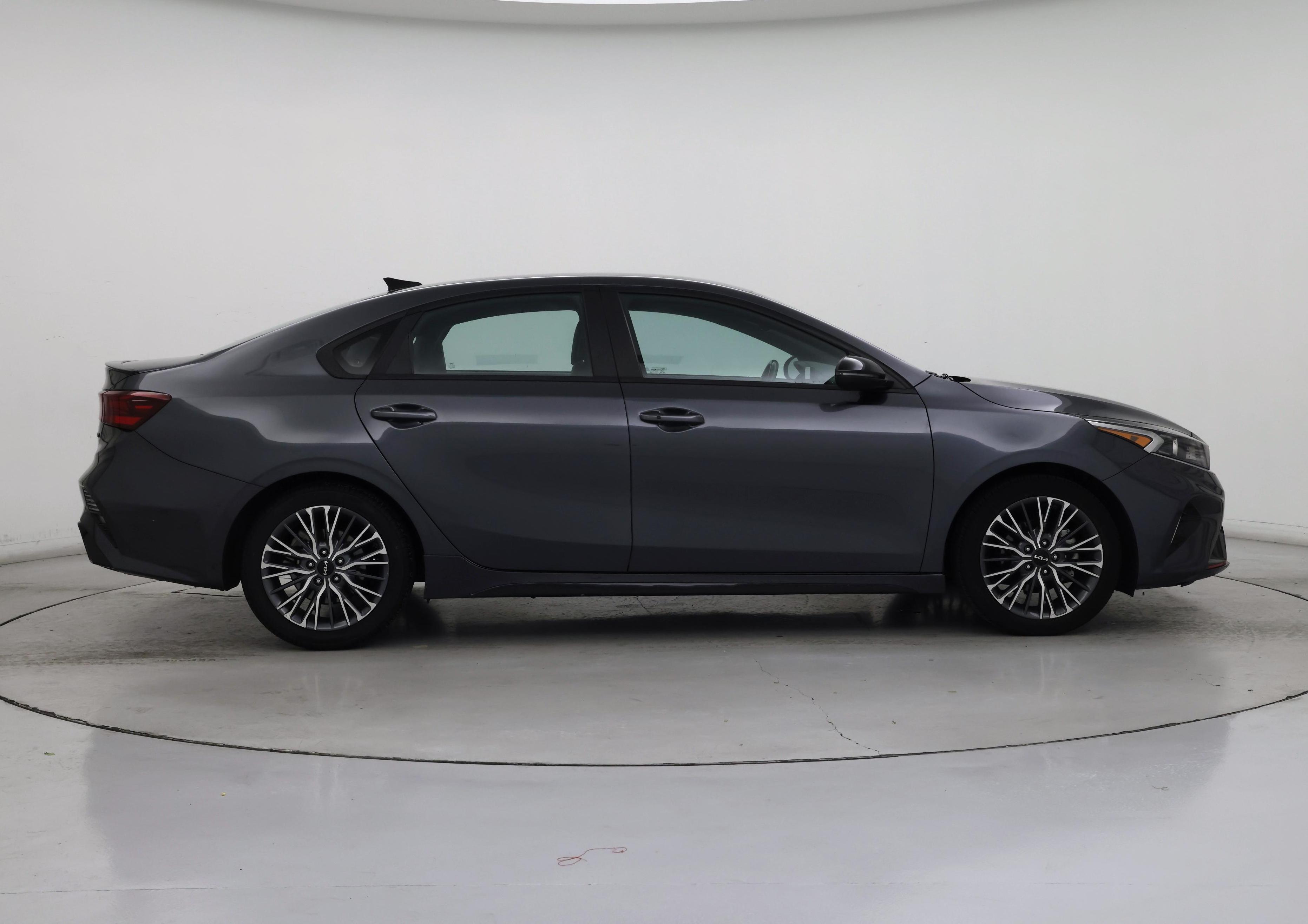 Thumbnail: 2023 Kia Forte - 7