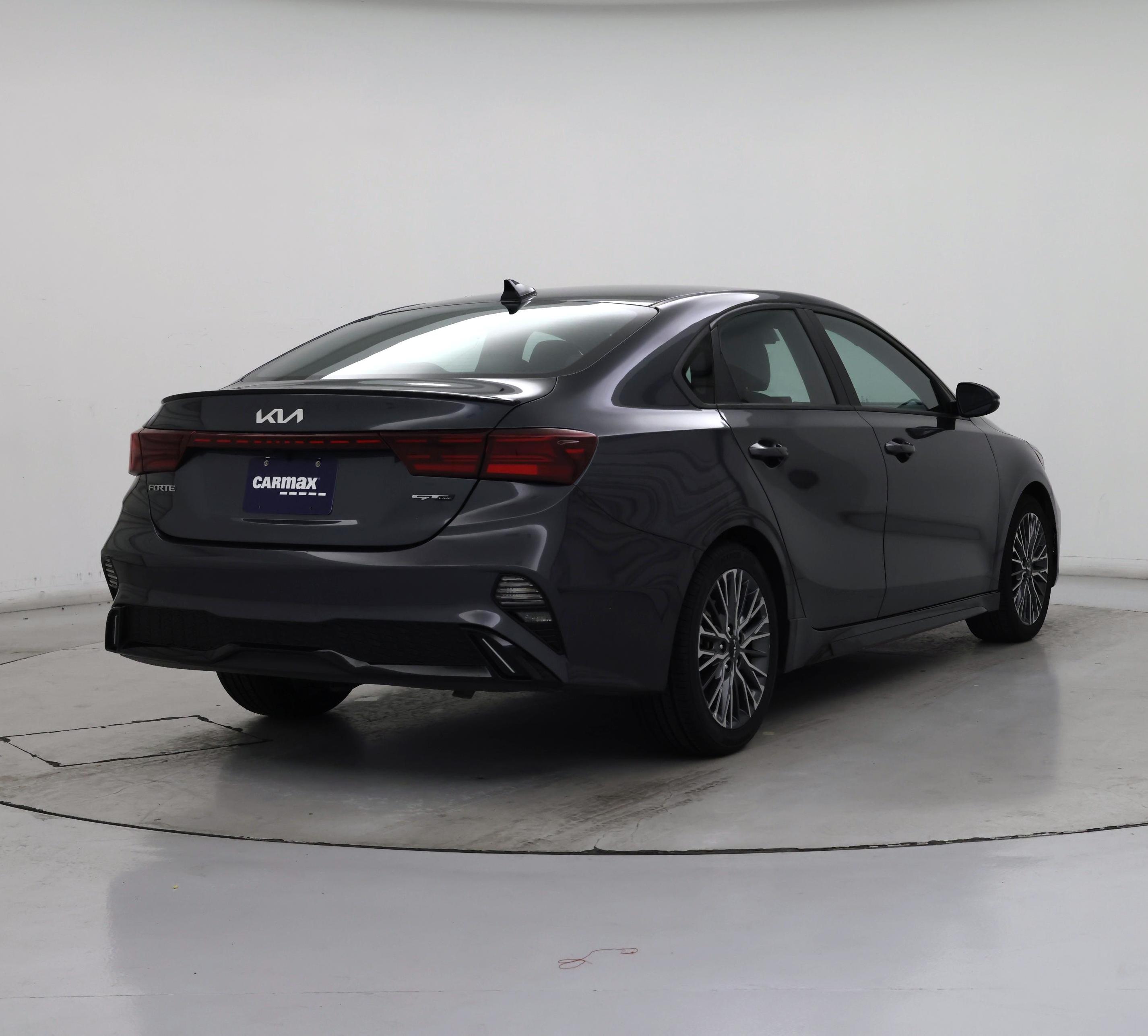 Thumbnail: 2023 Kia Forte - 8
