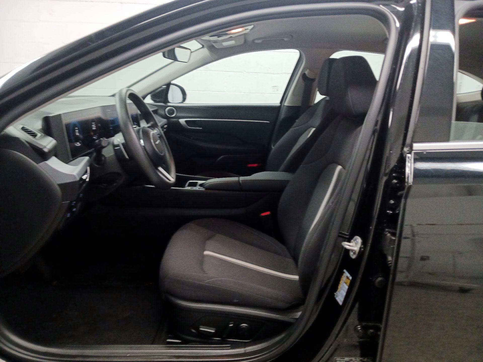 Thumbnail: 2025 Hyundai Sonata - 11
