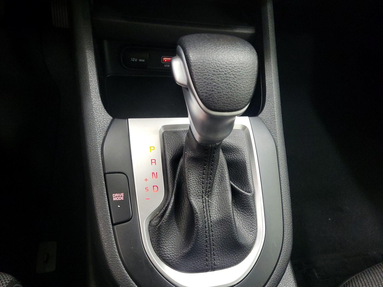 2023 Kia Forte LXS - Photo 18