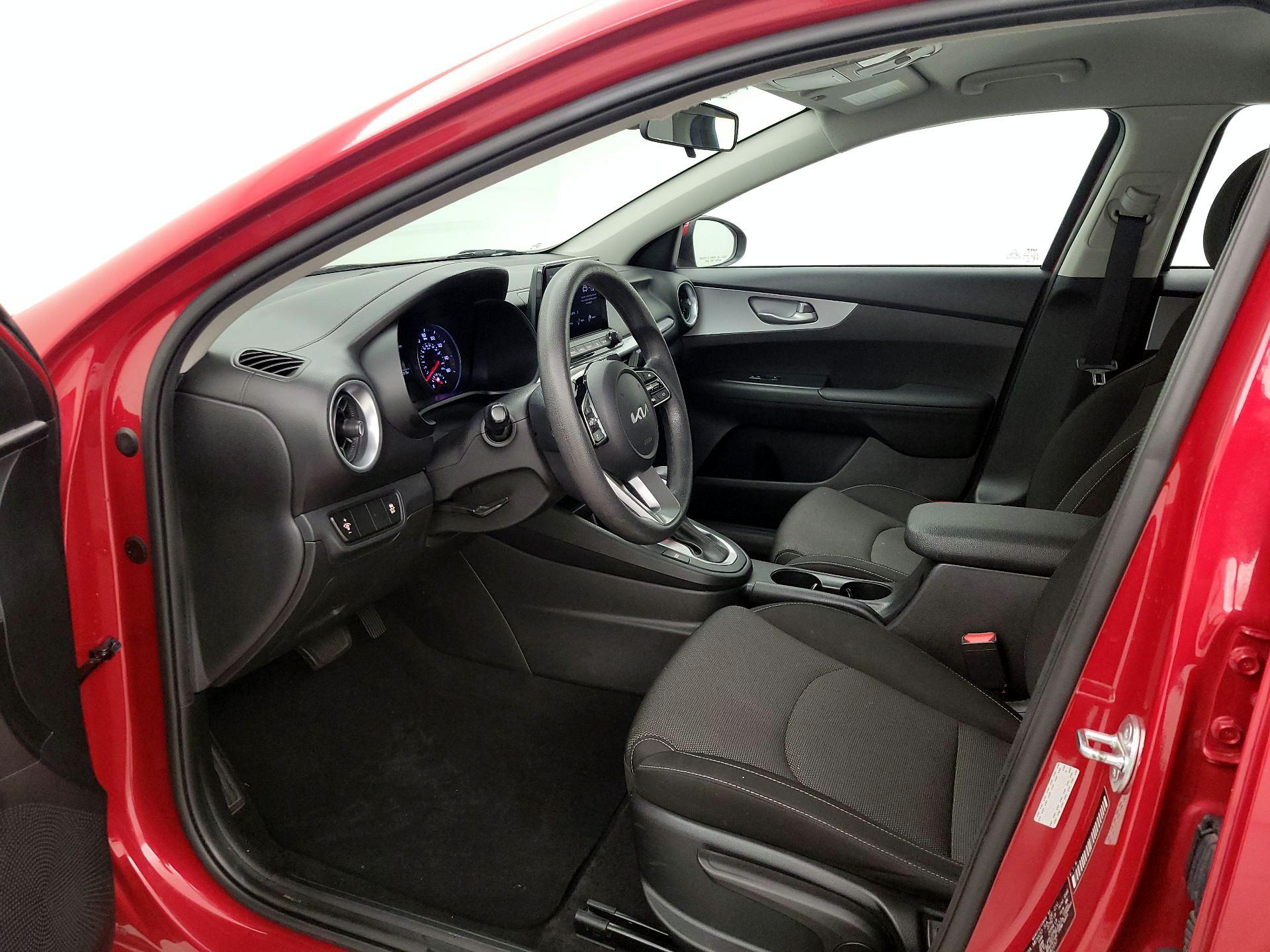 Thumbnail: 2023 Kia Forte - 11