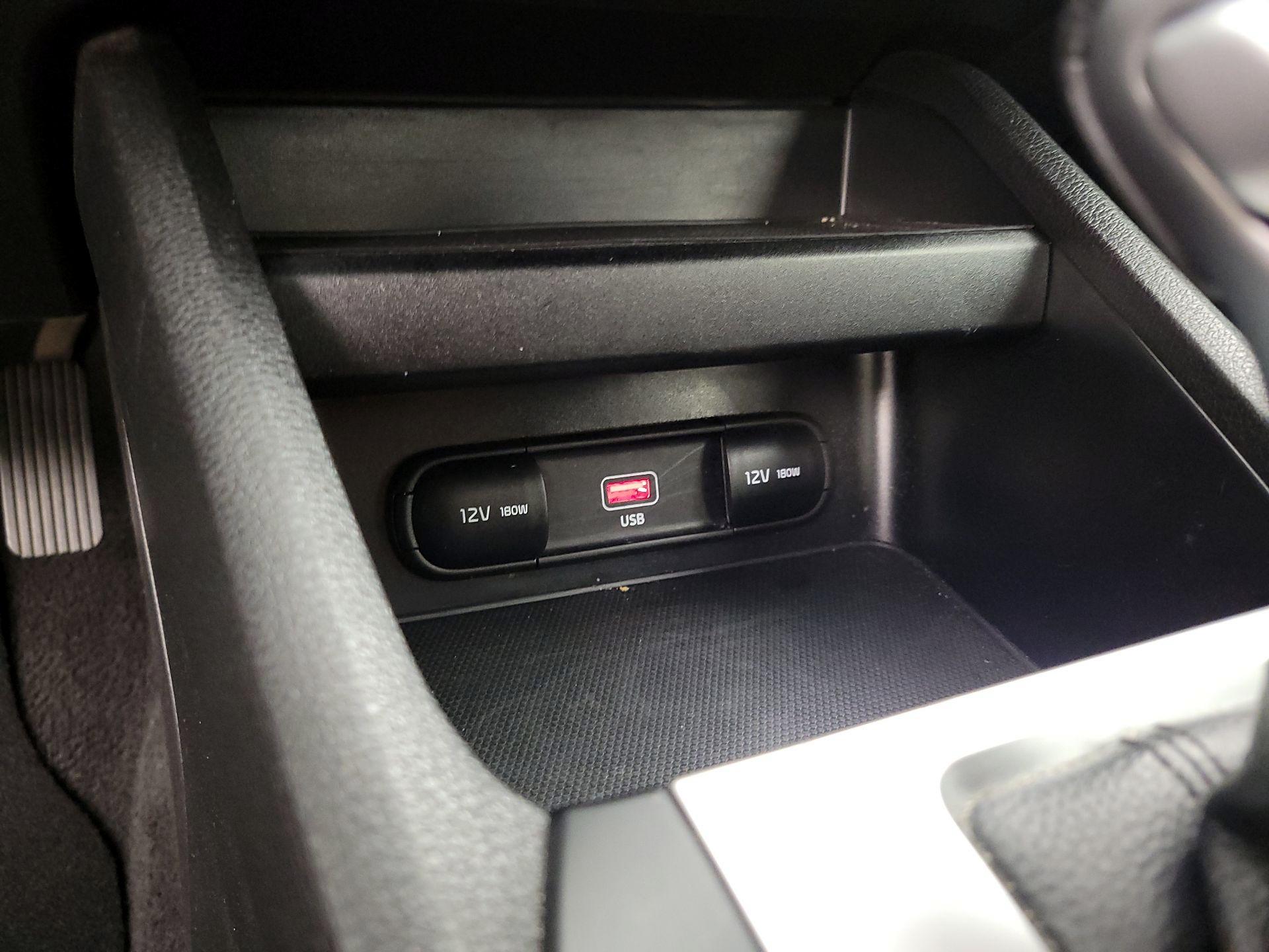 Thumbnail: 2023 Kia Forte - 18