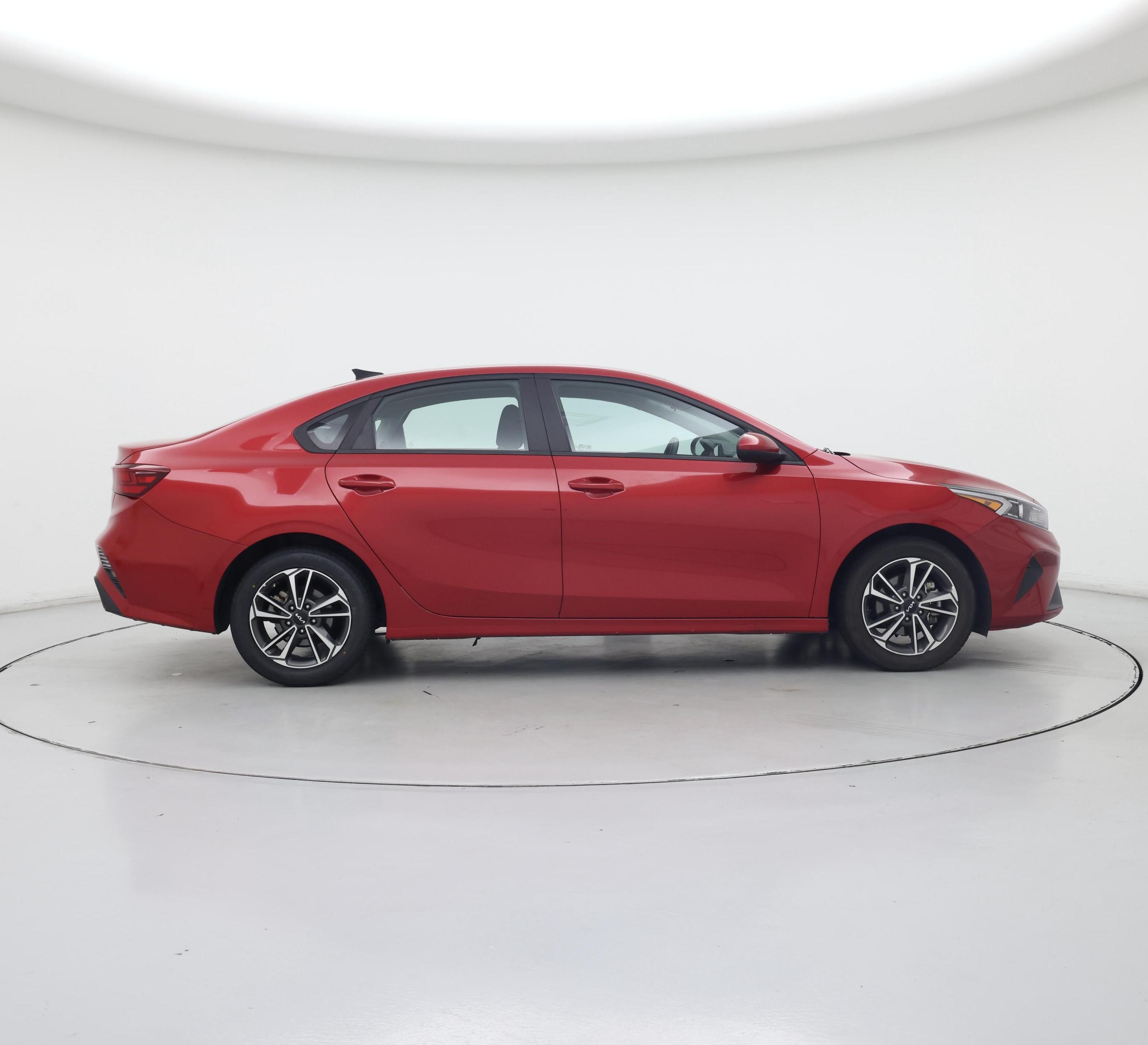 Thumbnail: 2023 Kia Forte - 7