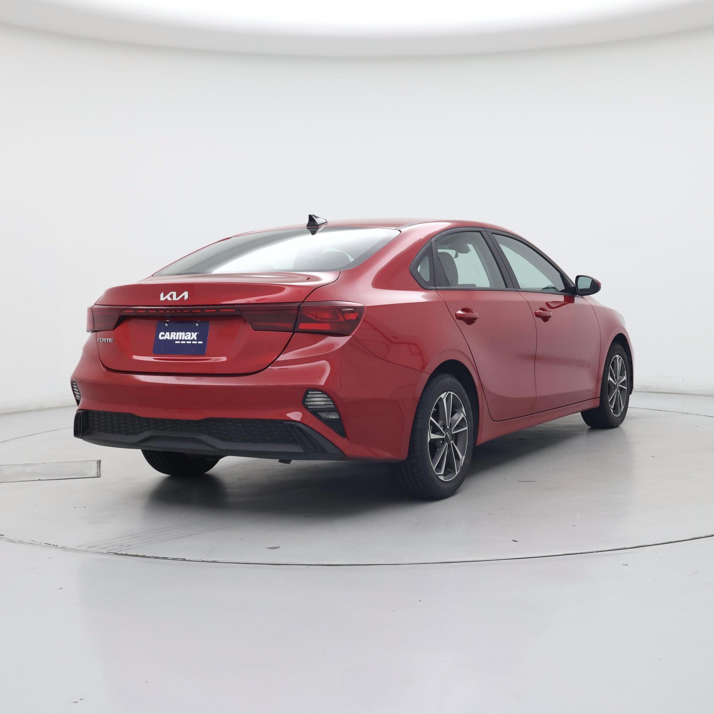 Thumbnail: 2023 Kia Forte - 8