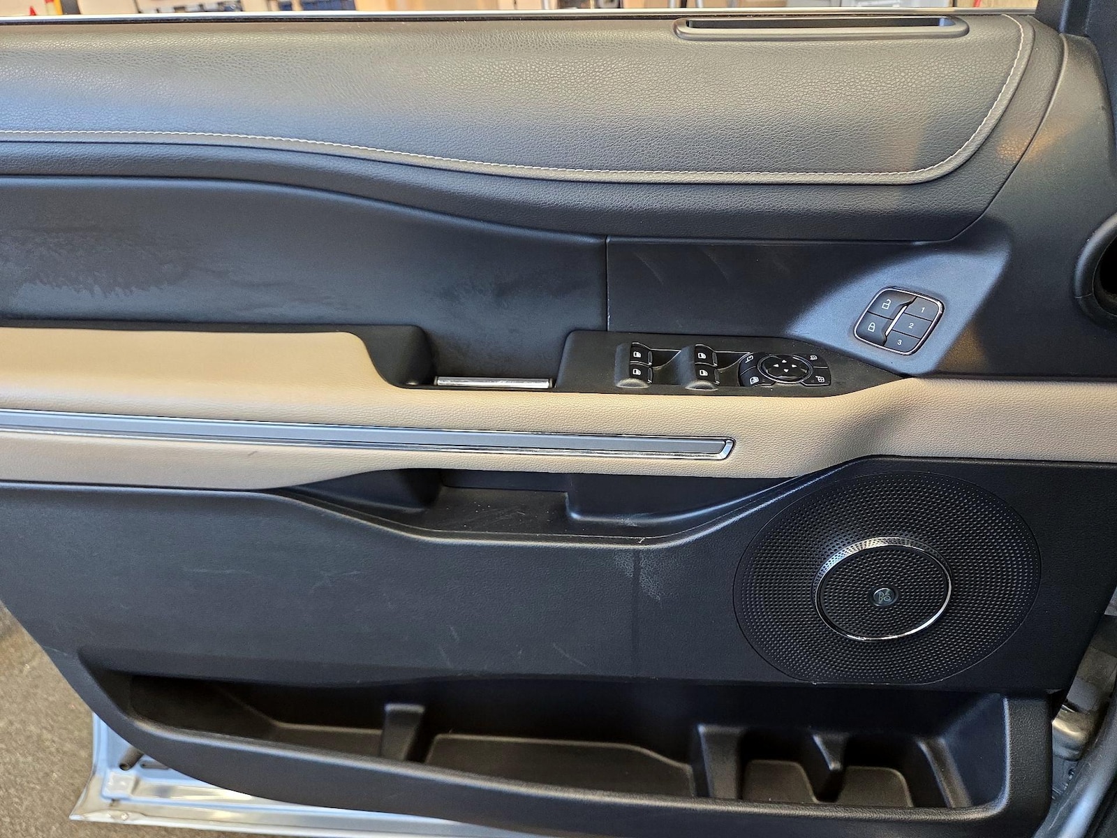 2024 Ford Expedition Limited - Photo 11