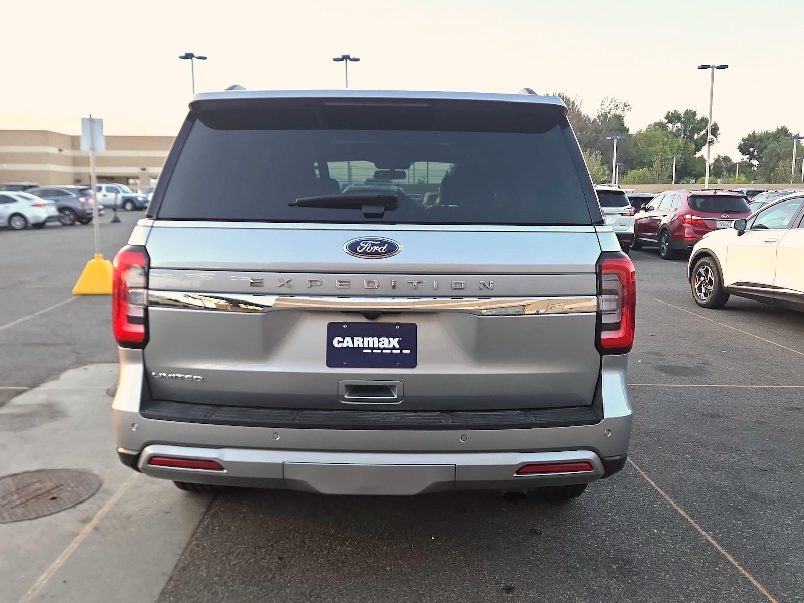 2024 Ford Expedition Limited - Photo 6