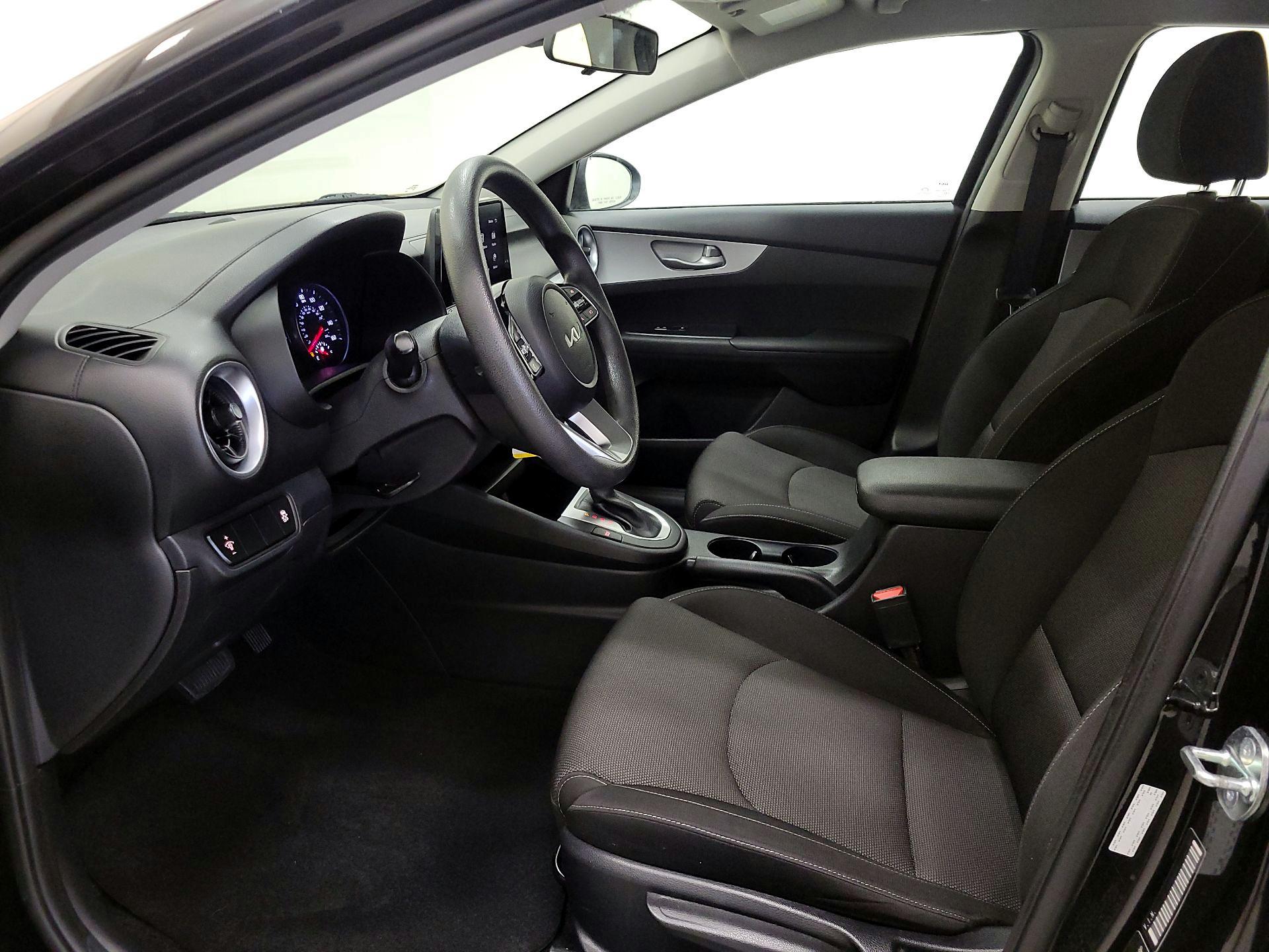 Thumbnail: 2023 Kia Forte - 11