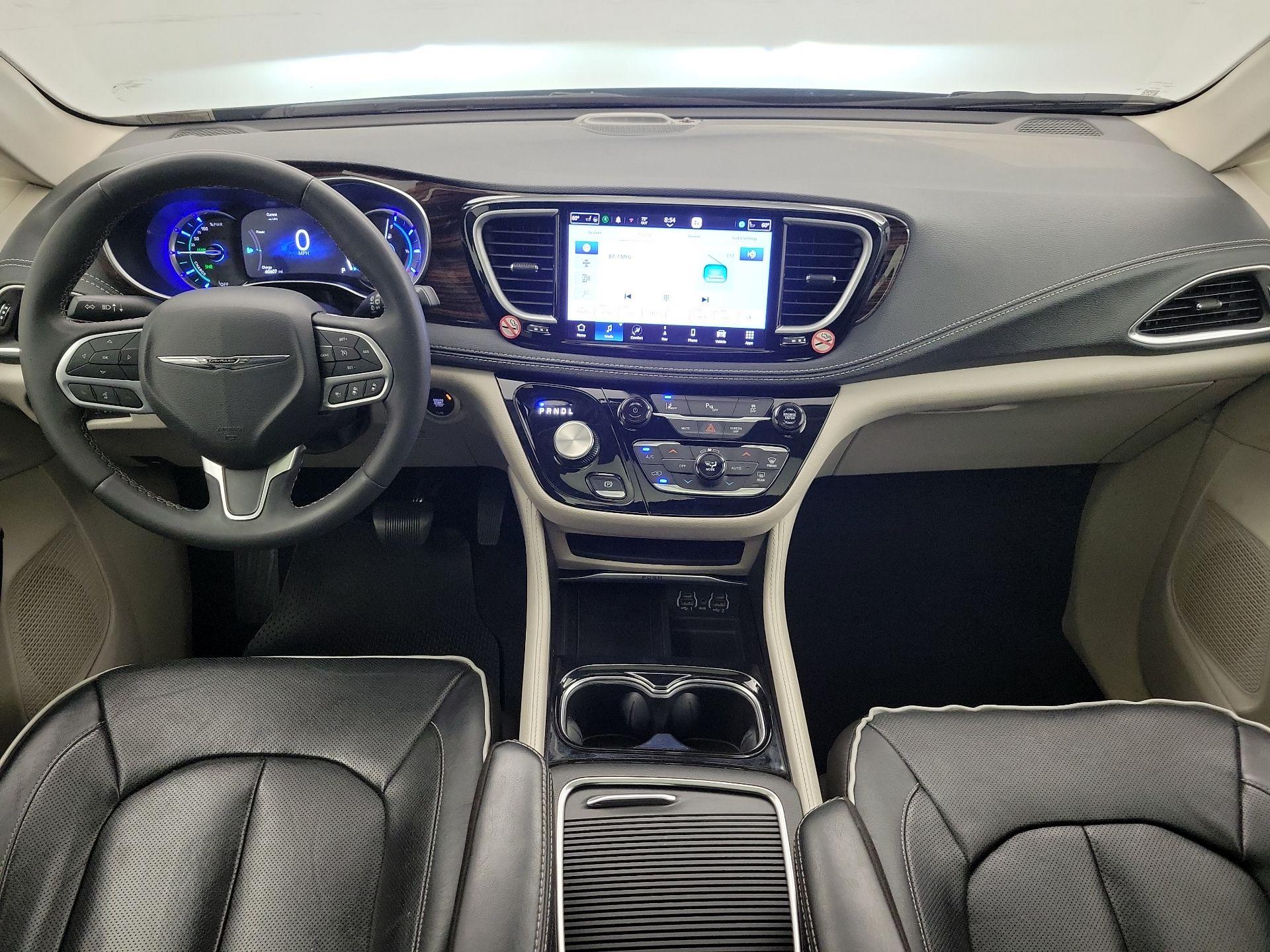 Thumbnail: 2023 Chrysler Pacifica - 9