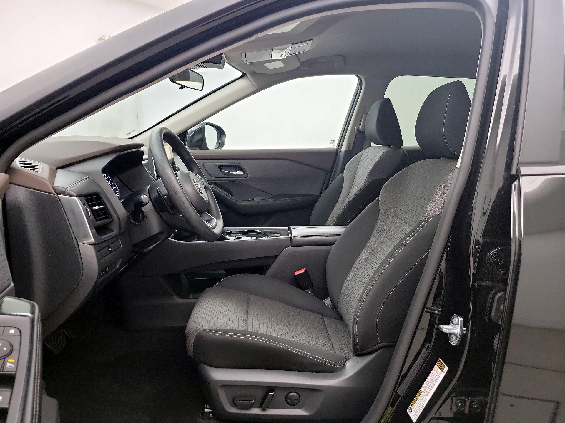 Thumbnail: 2023 Nissan Rogue - 11