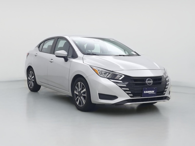 2023 Nissan Versa SV