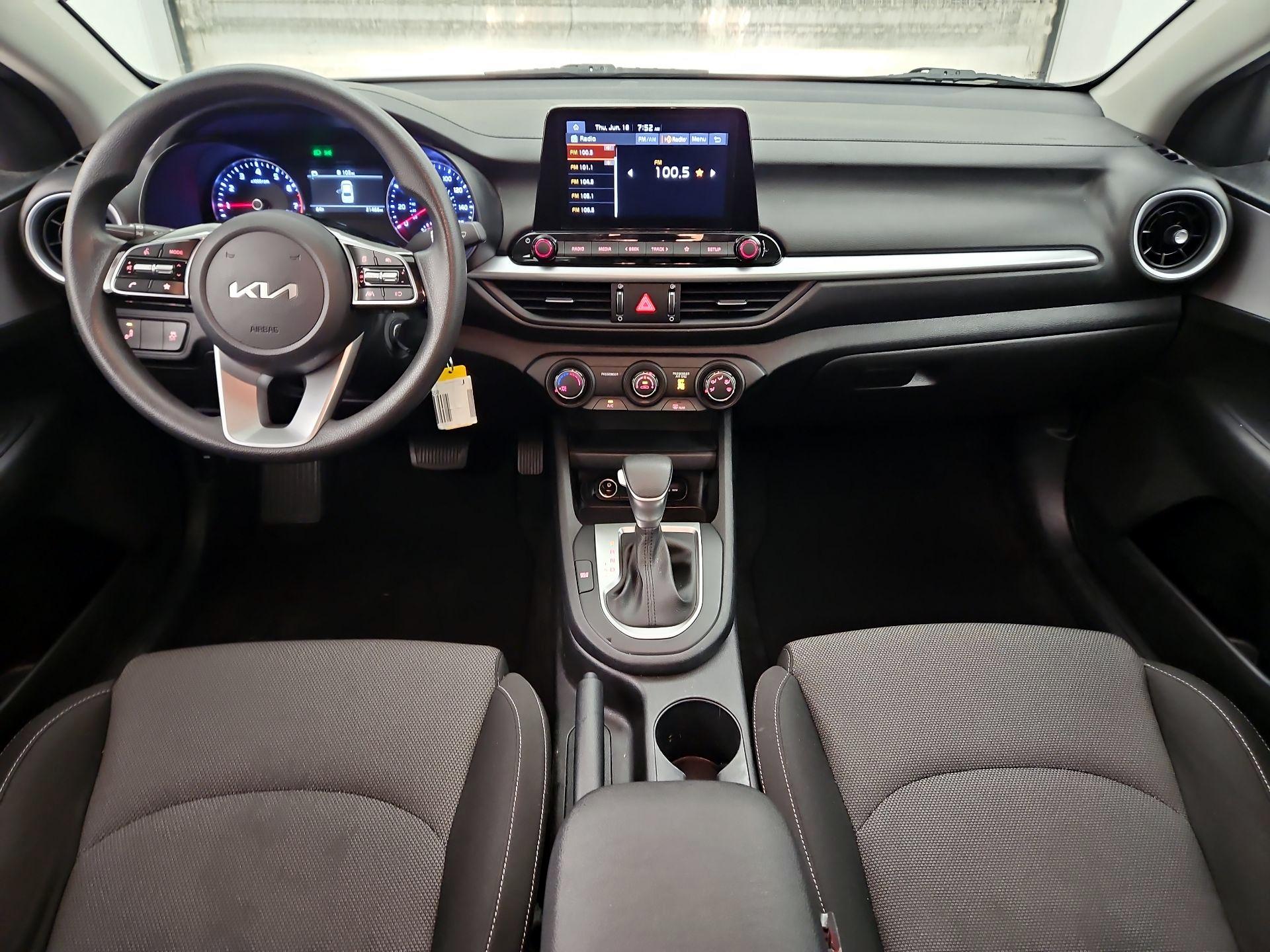 Thumbnail: 2023 Kia Forte - 9