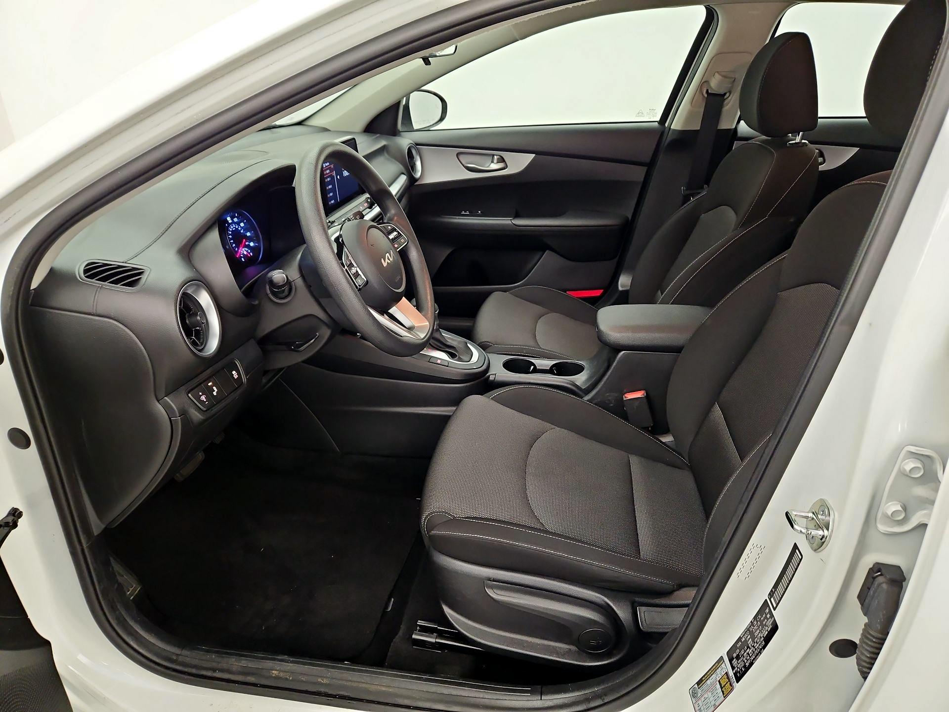 Thumbnail: 2023 Kia Forte - 11
