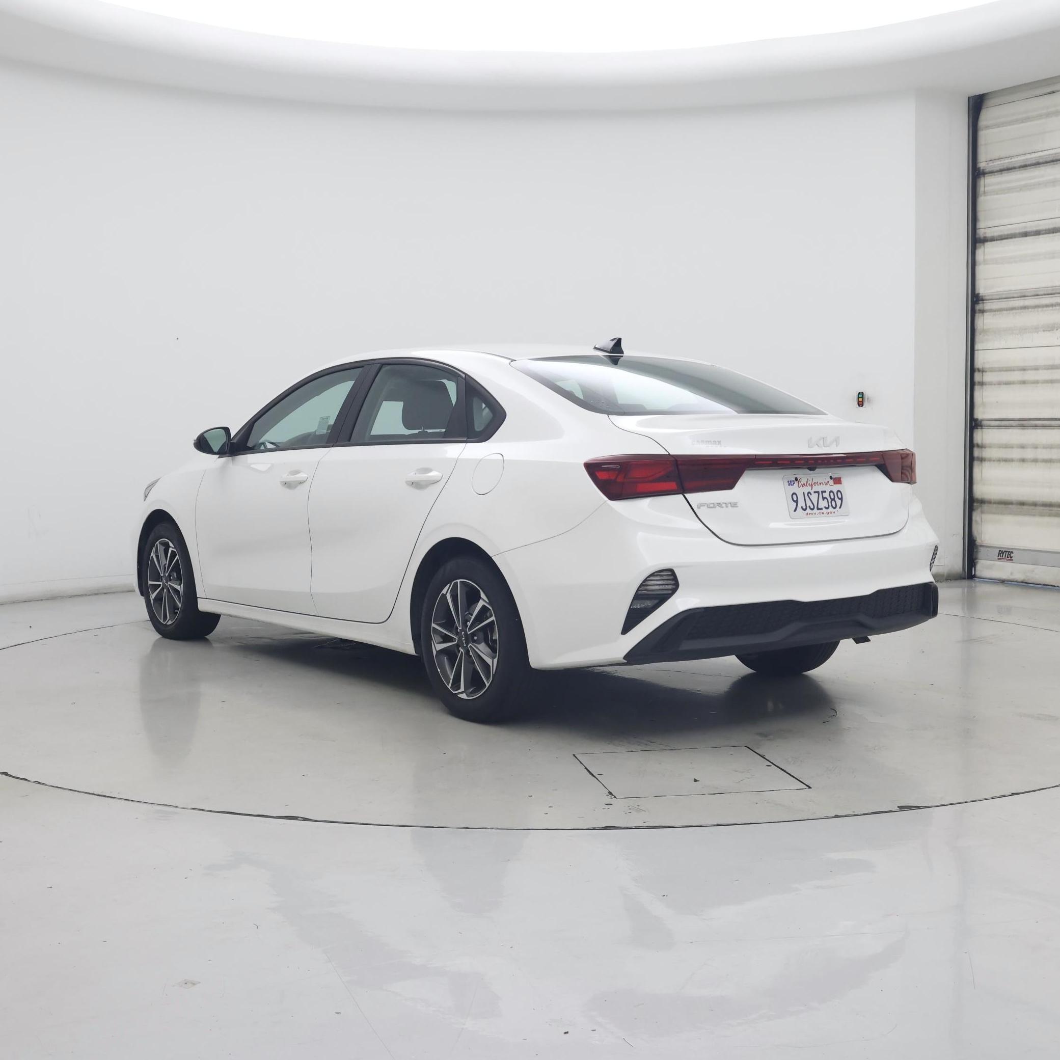 Thumbnail: 2023 Kia Forte - 2