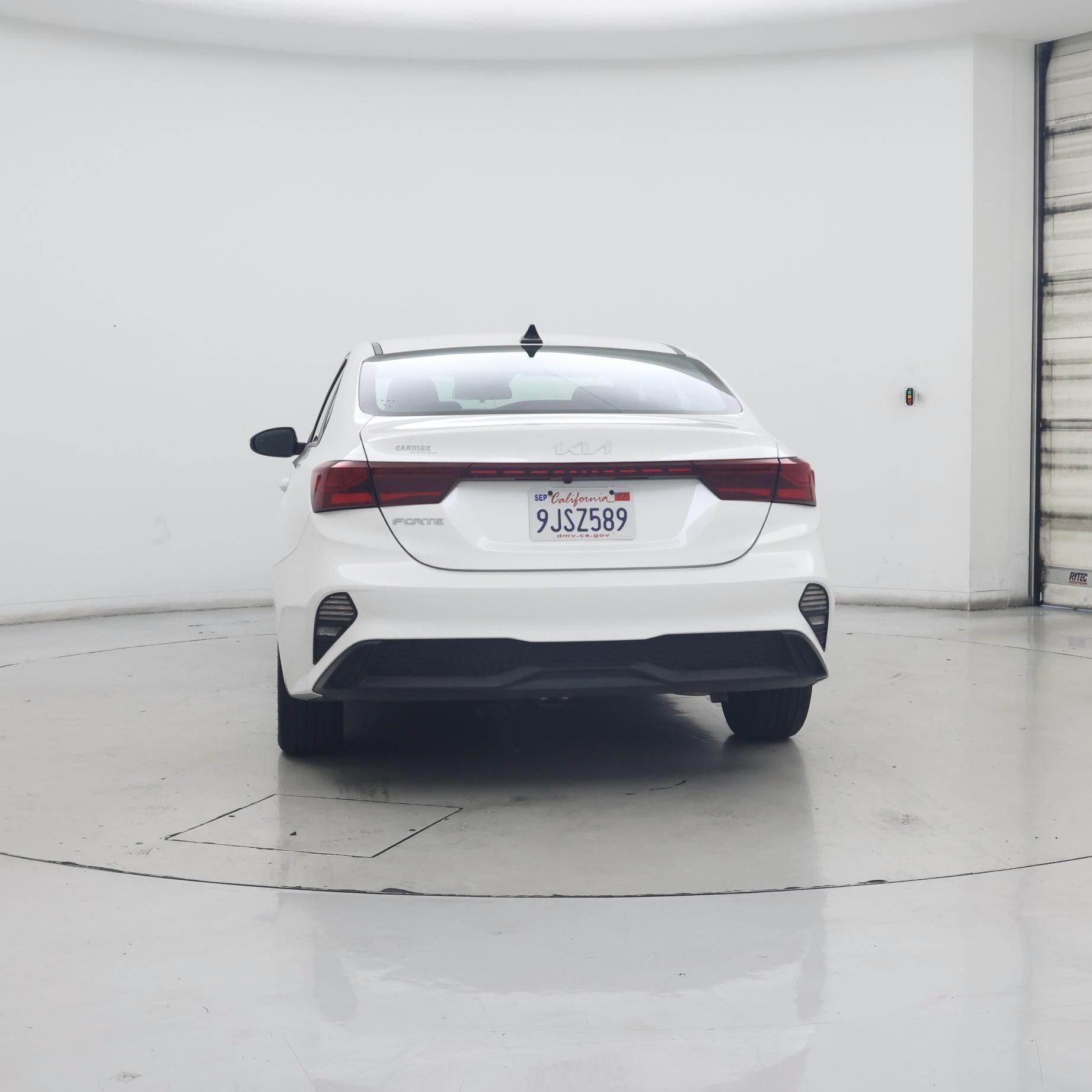 Thumbnail: 2023 Kia Forte - 6