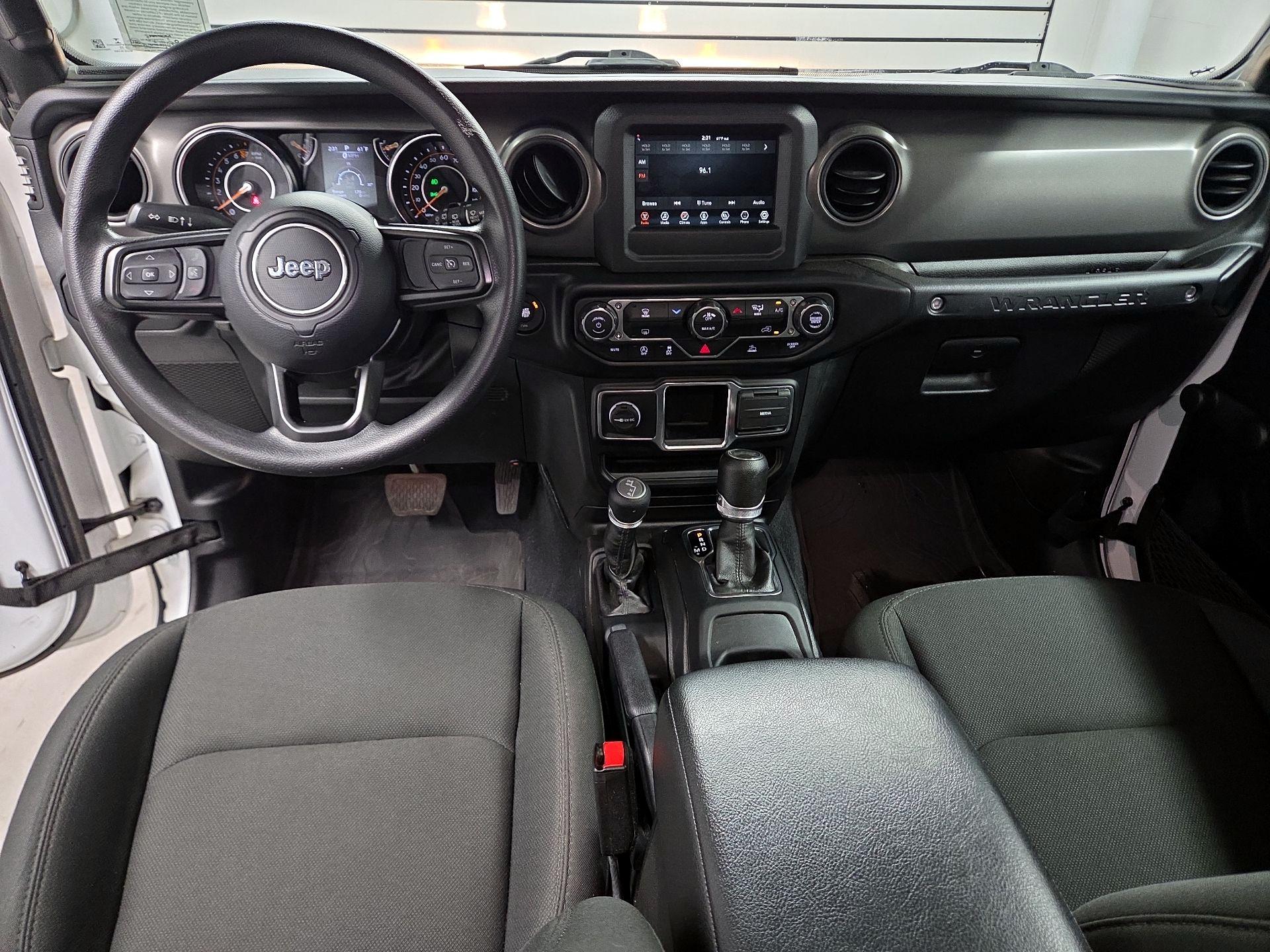 Thumbnail: 2022 Jeep Wrangler - 9