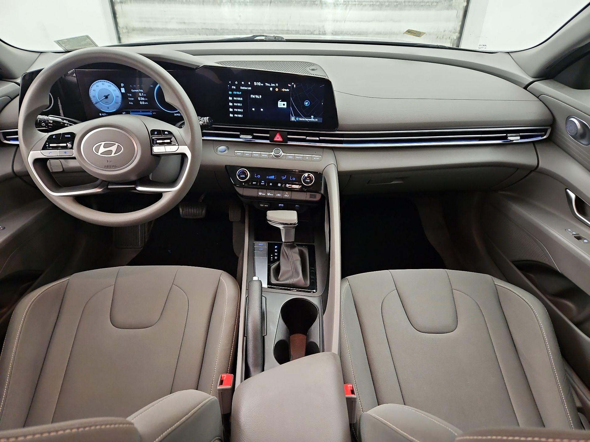 Thumbnail: 2024 Hyundai Elantra - 9