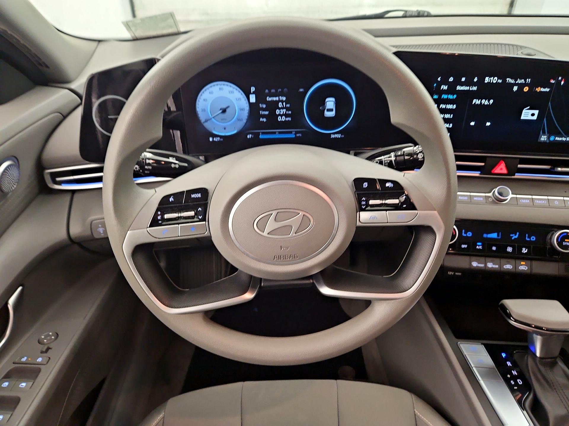 Thumbnail: 2024 Hyundai Elantra - 10