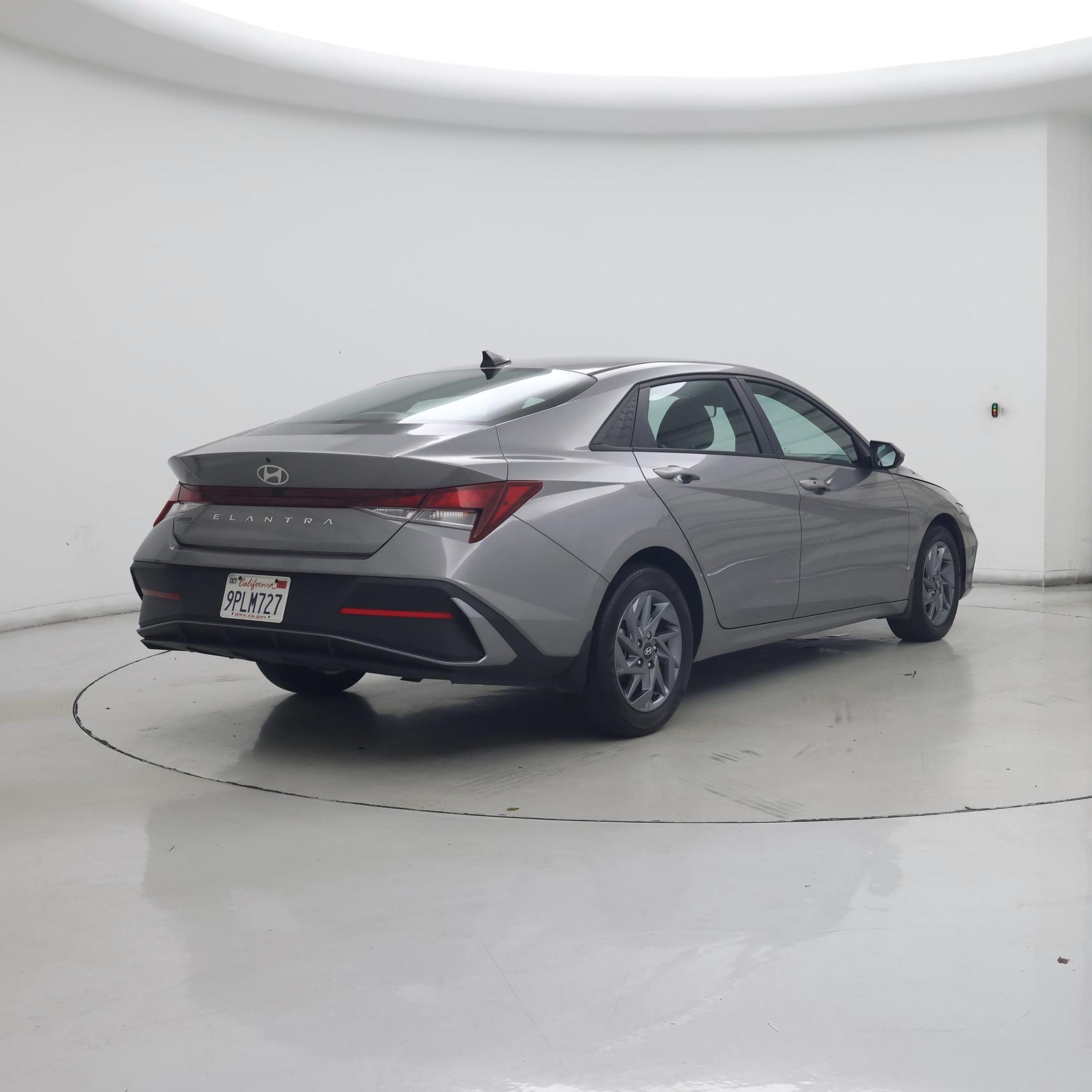 Thumbnail: 2024 Hyundai Elantra - 8