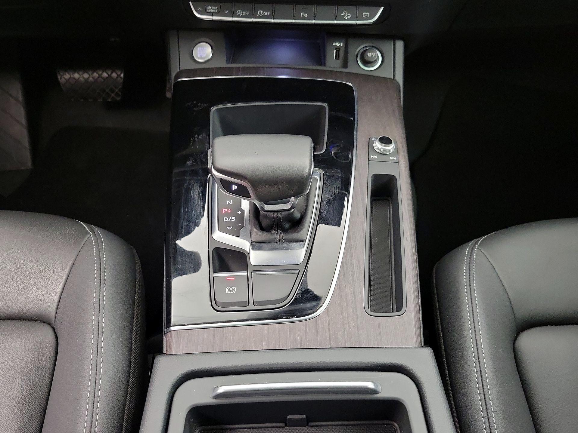 Thumbnail: 2022 Audi Q5 - 17