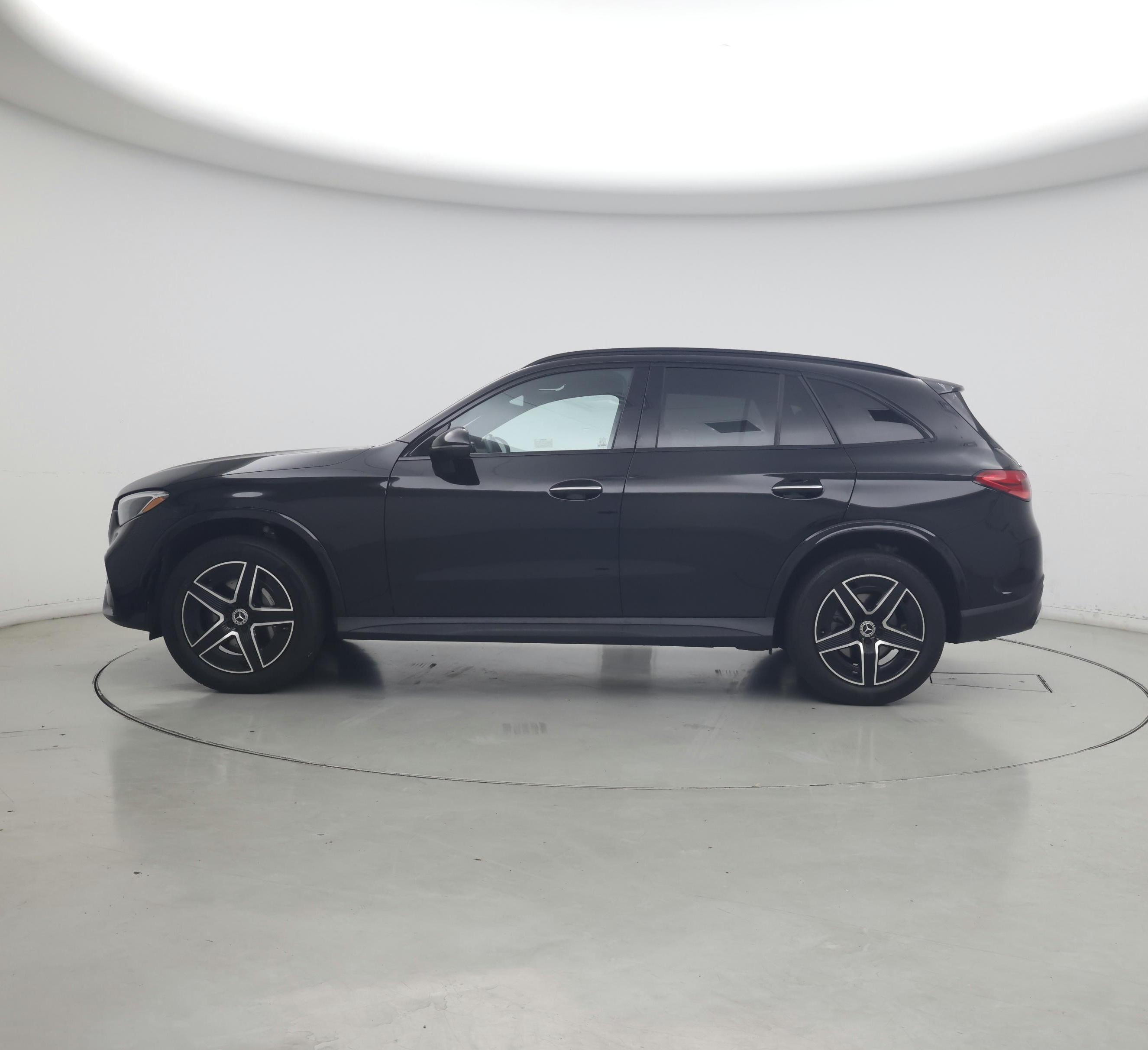 Thumbnail: 2024 Mercedes-Benz GLC - 3