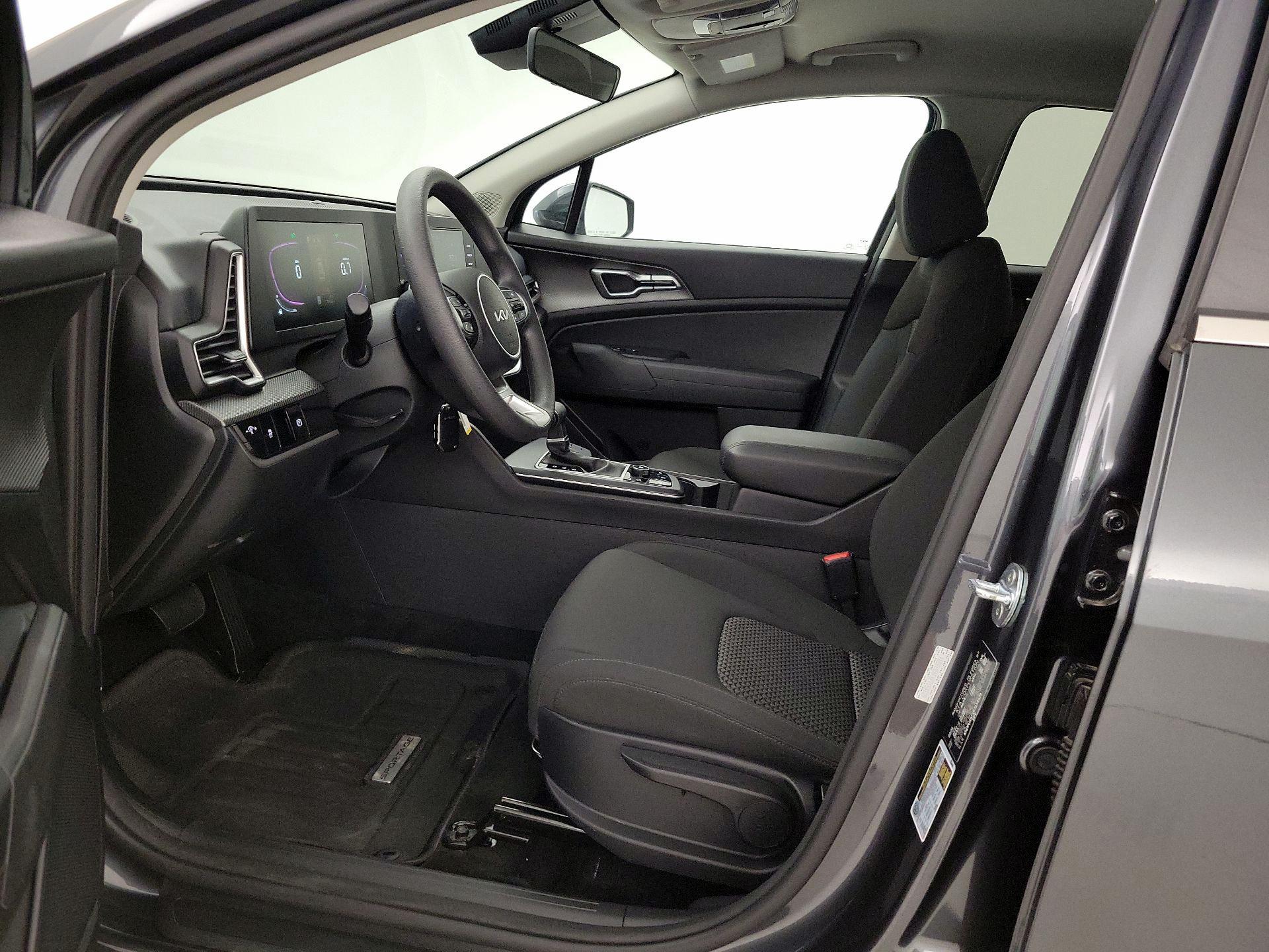 Thumbnail: 2023 Kia Sportage - 11
