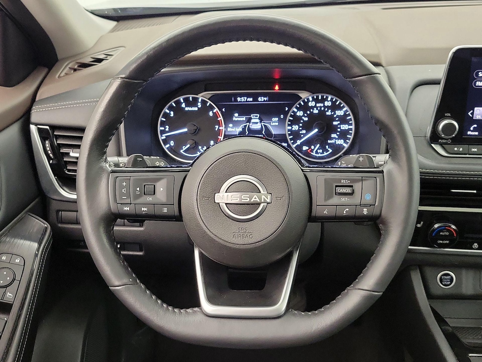 2022 Nissan Rogue SV - Photo 11