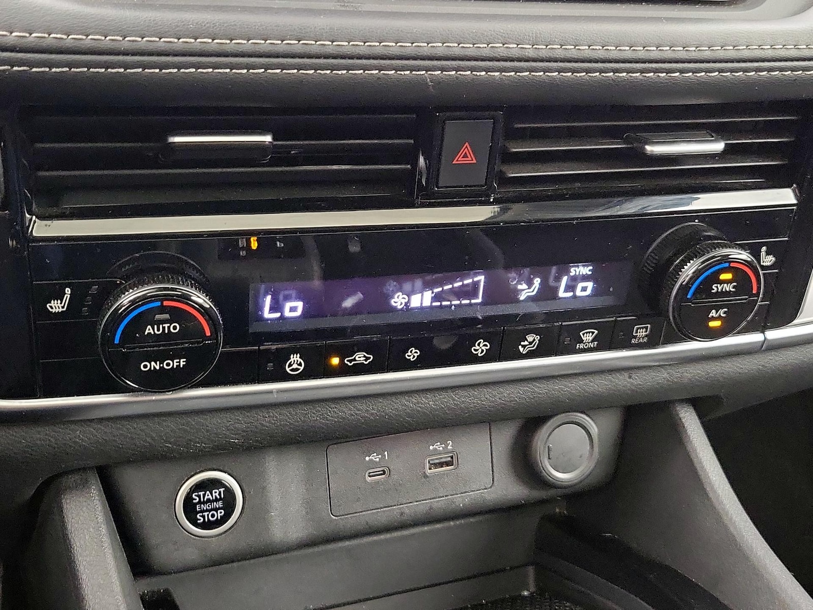2022 Nissan Rogue SV - Photo 17