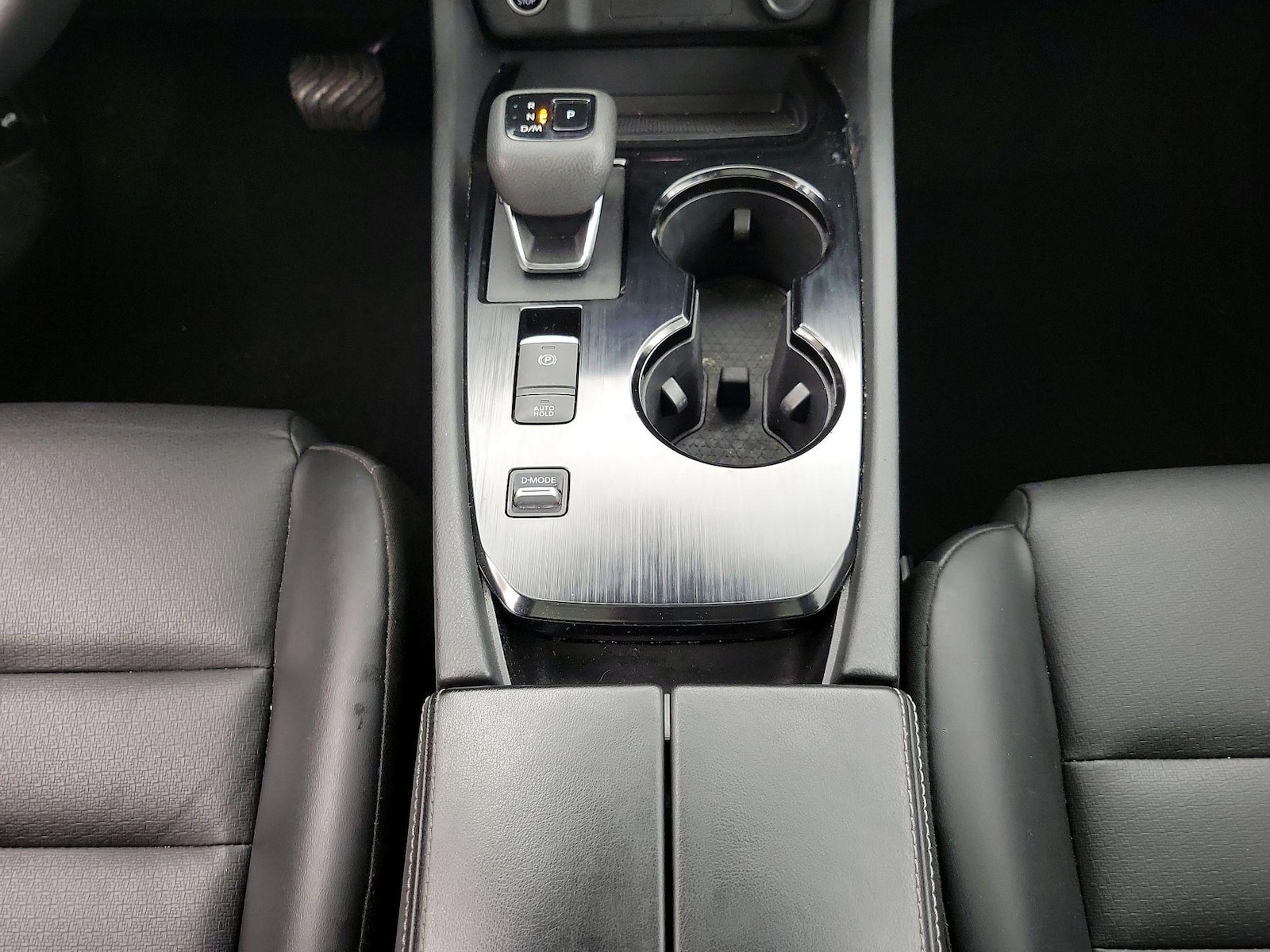 2022 Nissan Rogue SV - Photo 18