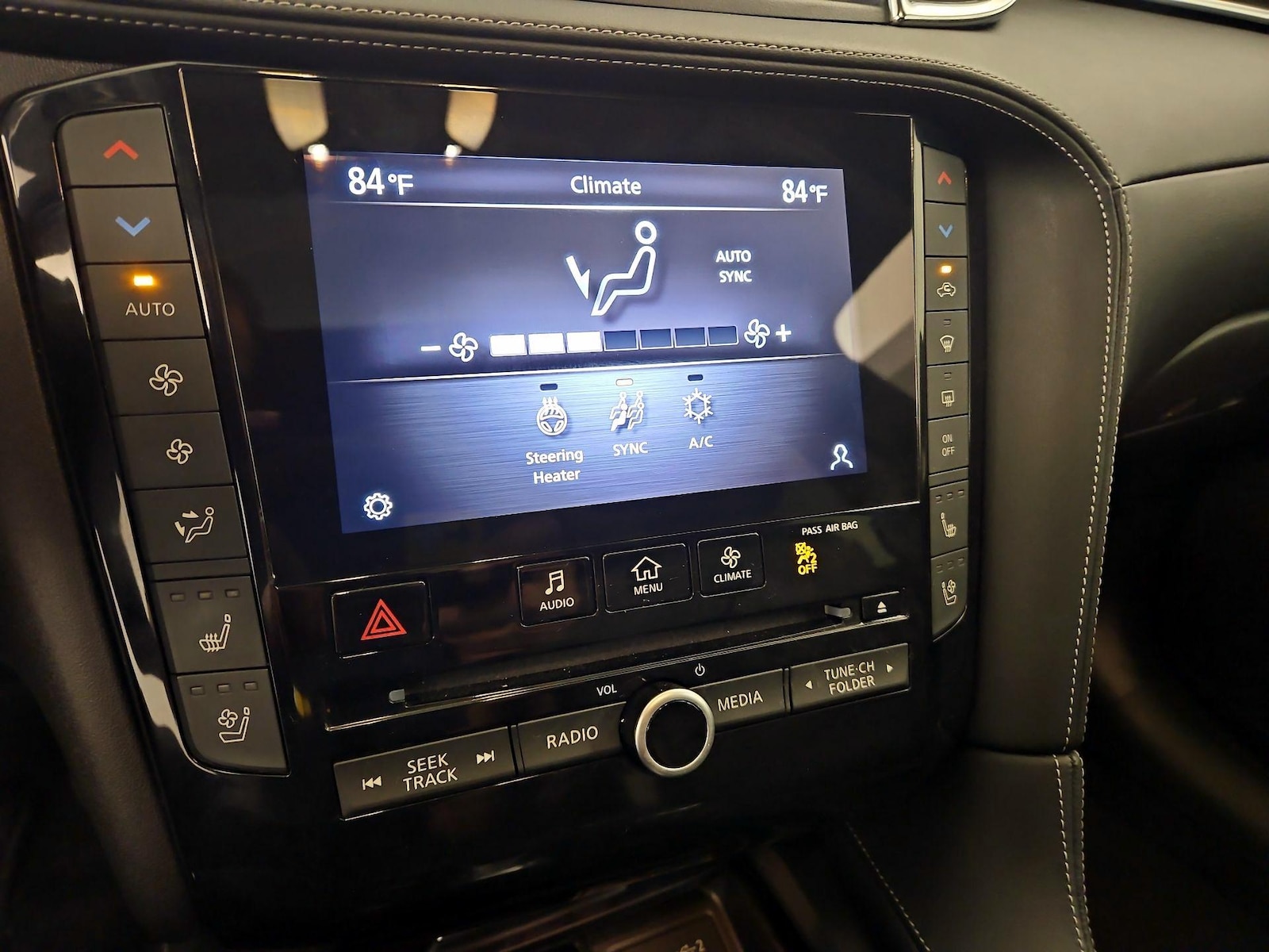 2023 INFINITI QX55 Essential - Photo 16