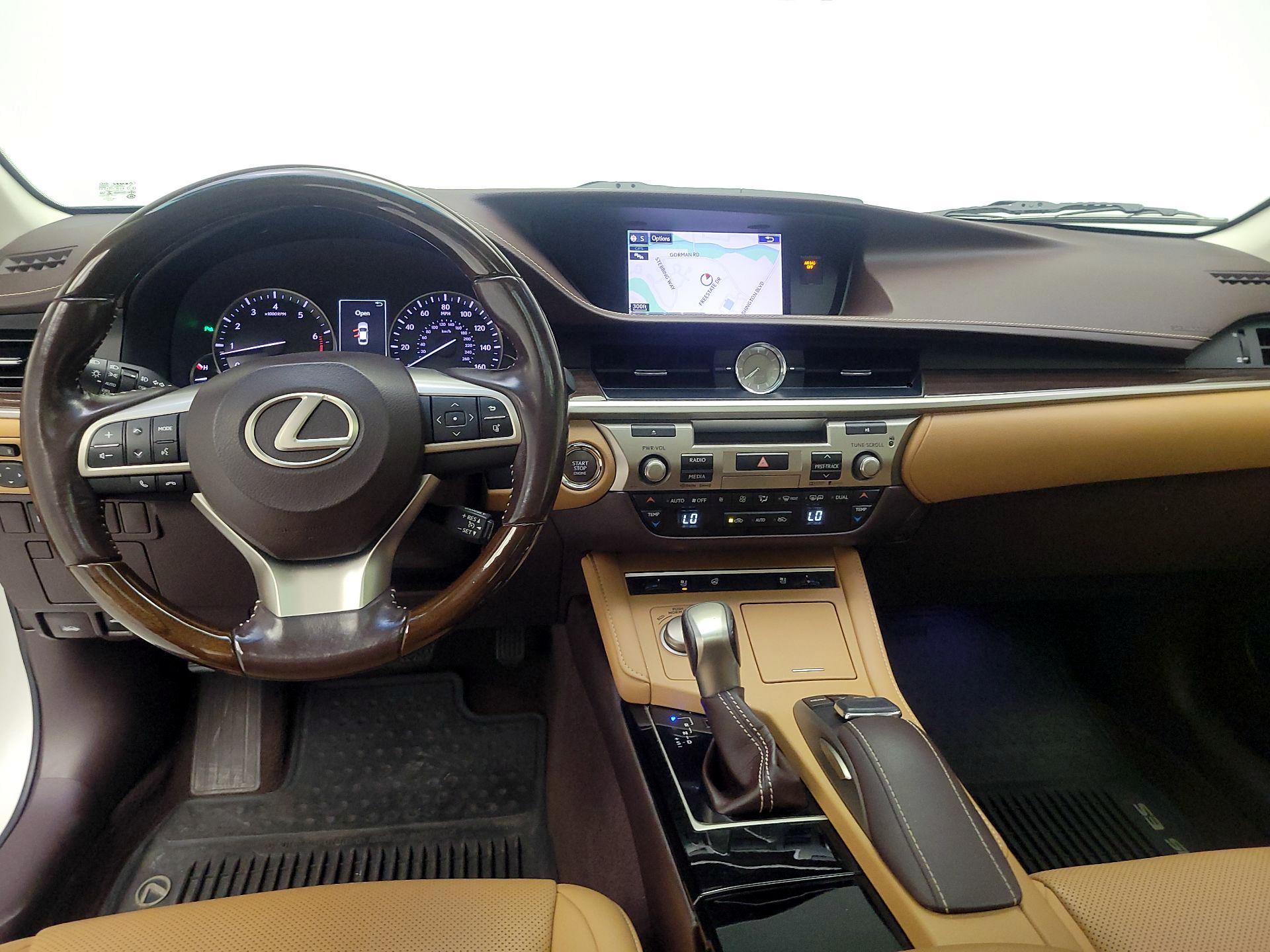 Thumbnail: 2016 Lexus ES - 9