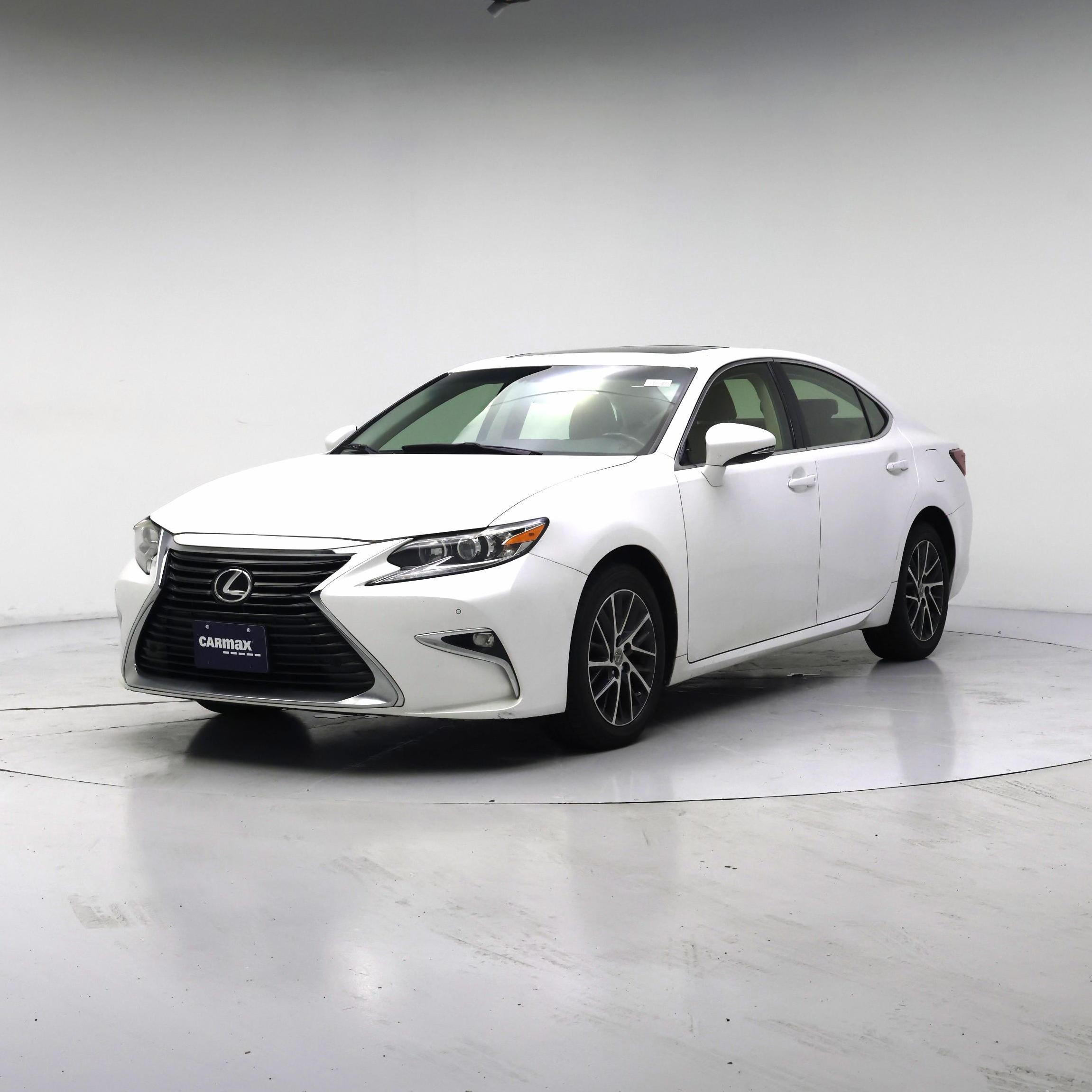 Thumbnail: 2016 Lexus ES - 4