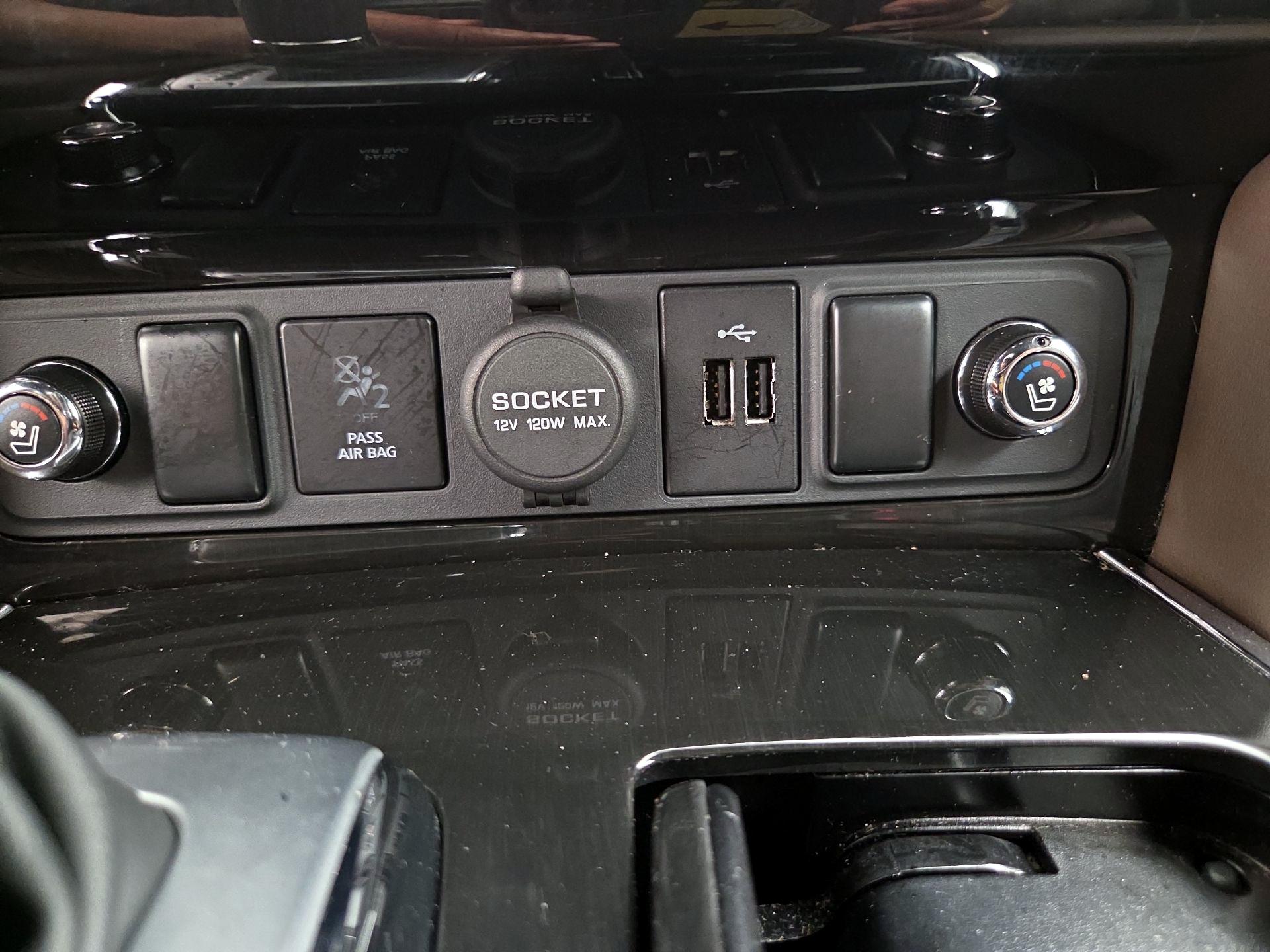 Thumbnail: 2018 Nissan Armada - 19