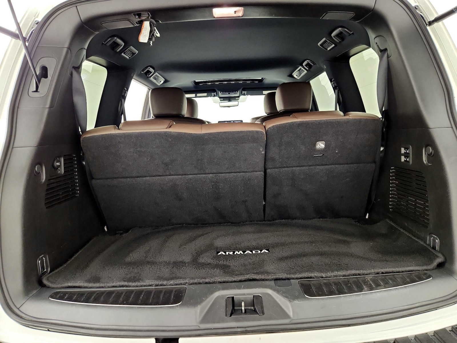 2024 Nissan Armada Platinum - Photo 23