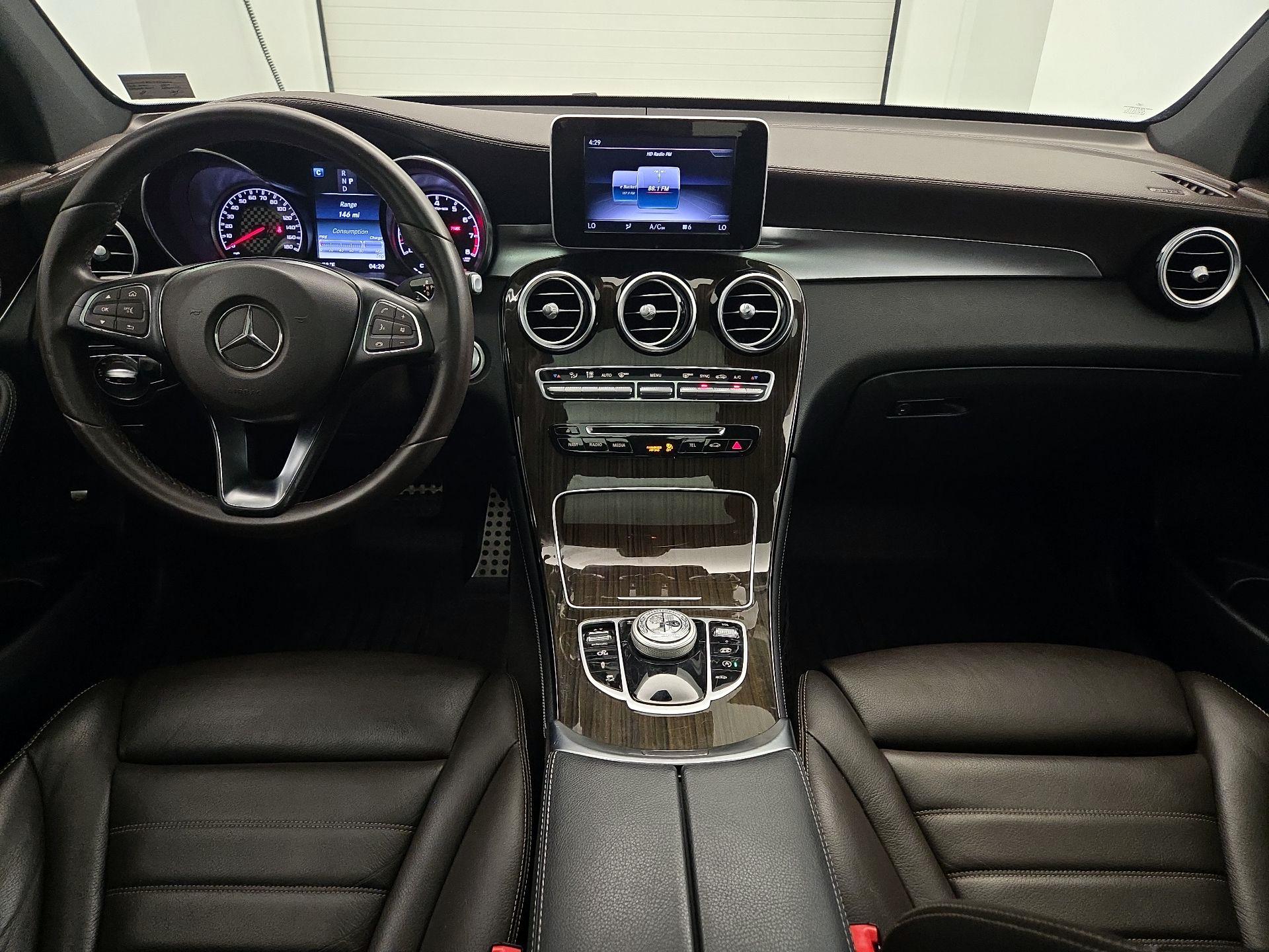 Thumbnail: 2018 Mercedes-Benz GLC - 9