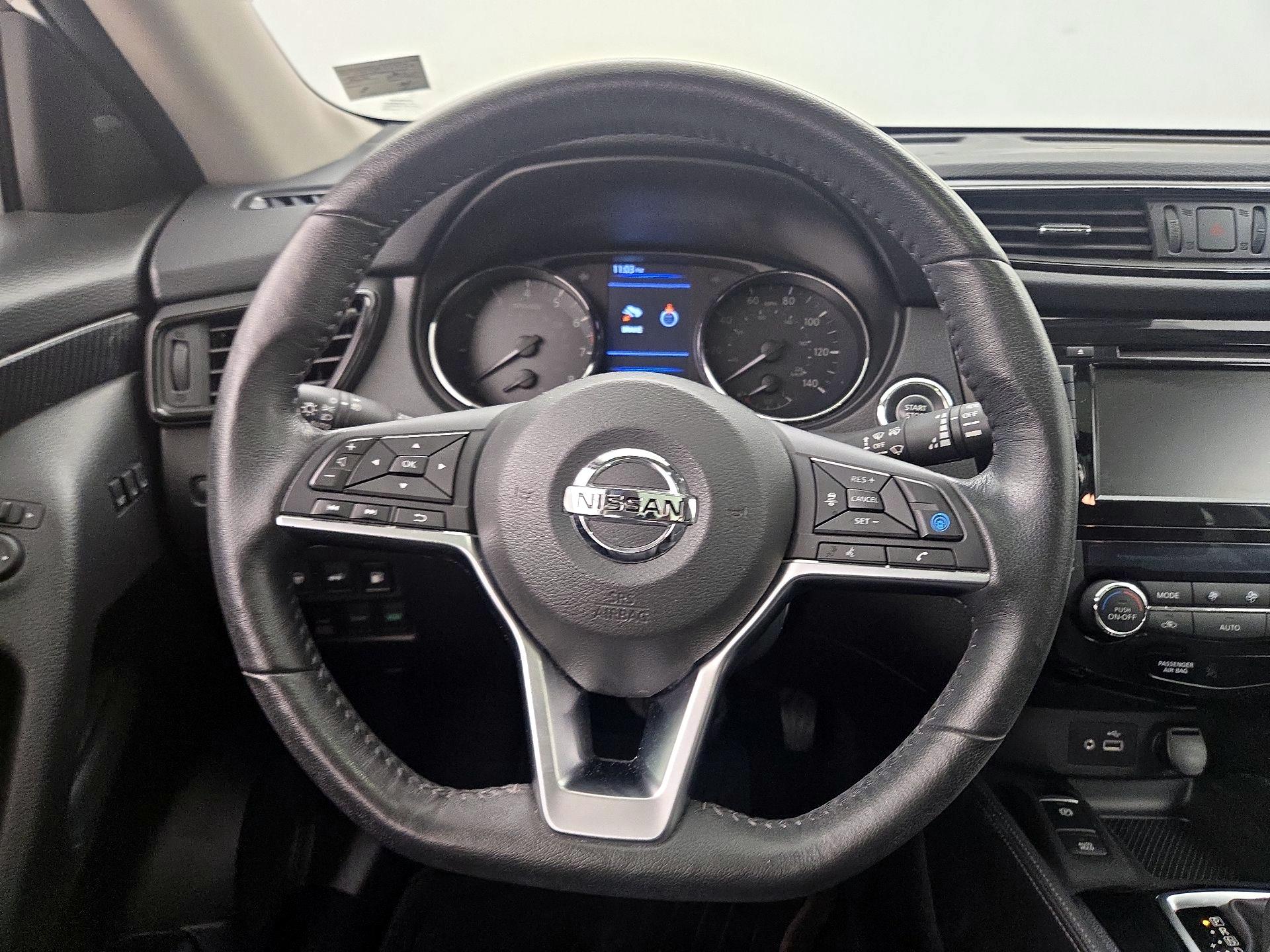 Thumbnail: 2018 Nissan Rogue - 10