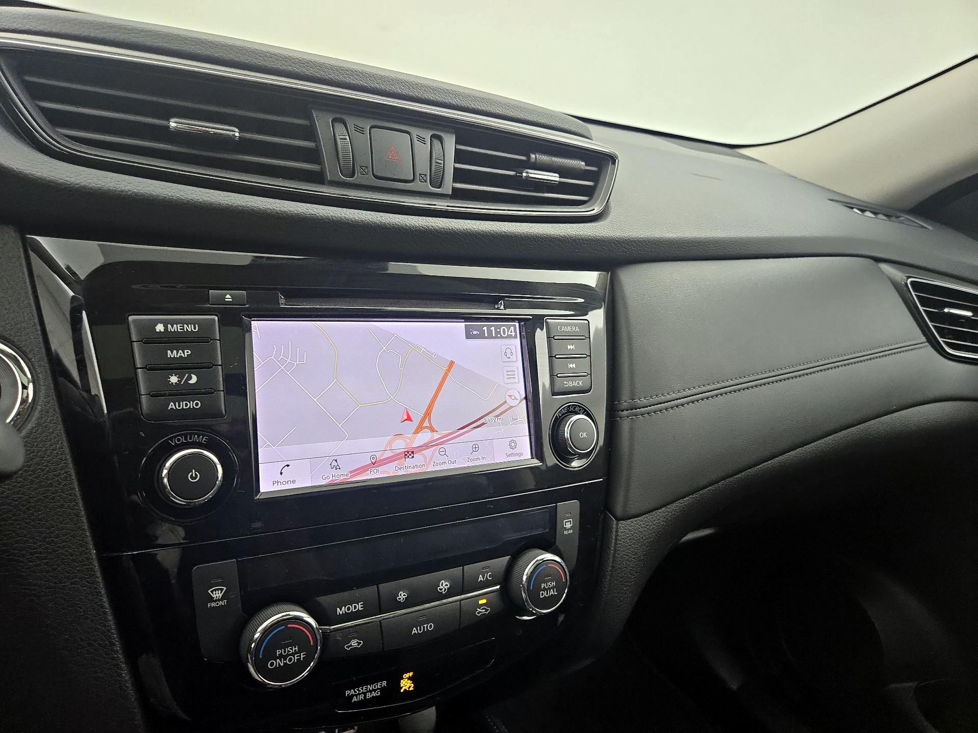 Thumbnail: 2018 Nissan Rogue - 14