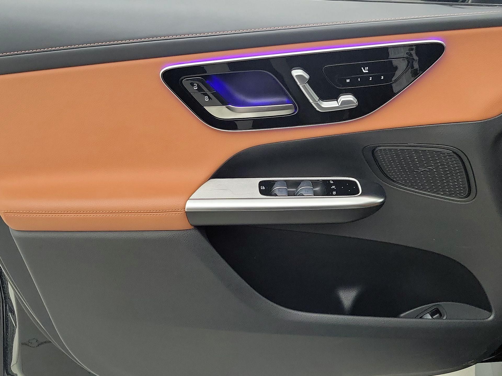 Thumbnail: 2024 Mercedes-Benz GLC - 12