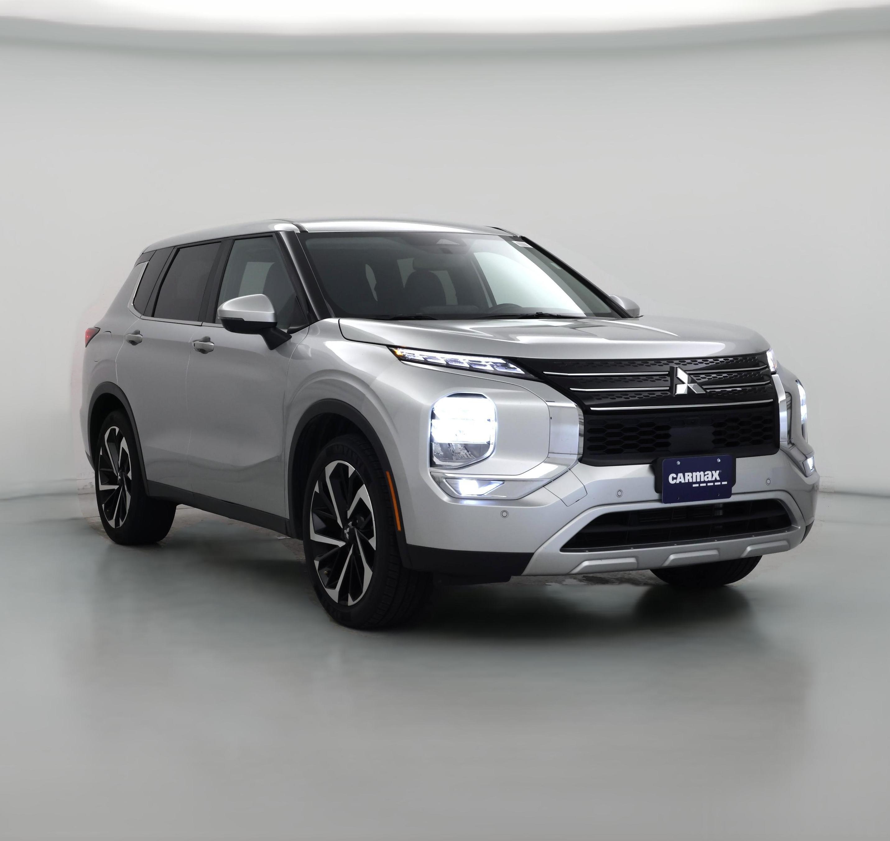 Thumbnail: 2024 Mitsubishi Outlander - 1