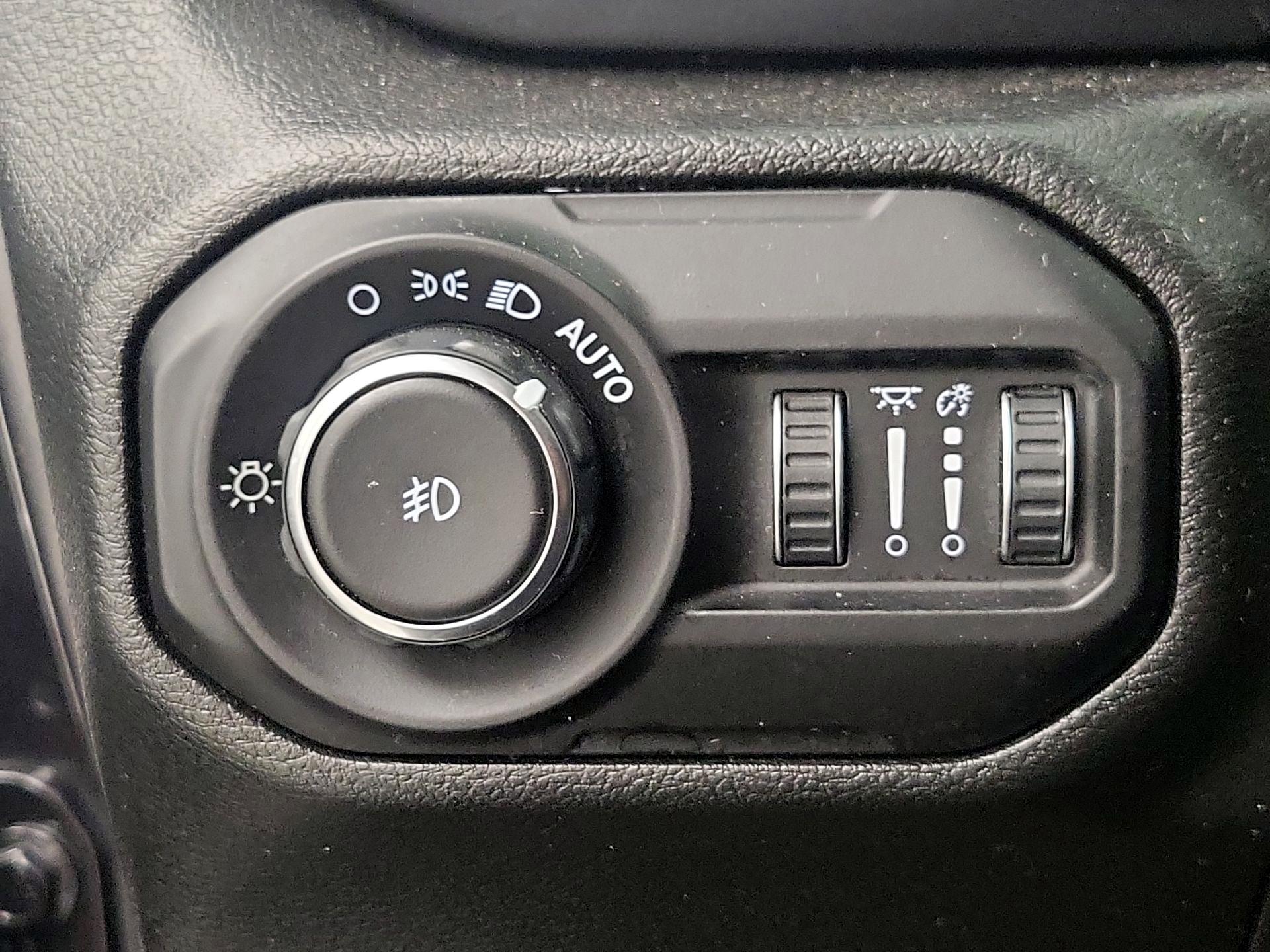 Thumbnail: 2022 Jeep Wrangler - 13