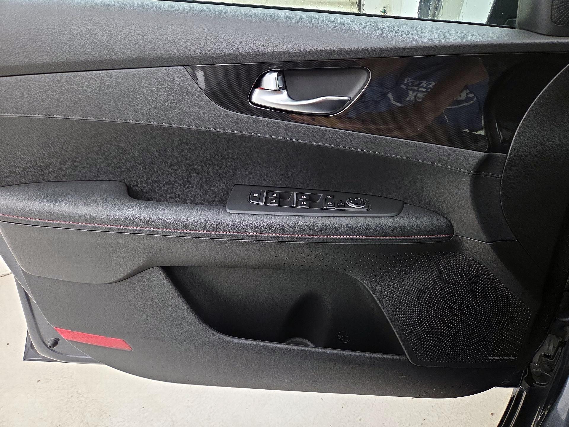 Thumbnail: 2023 Kia Forte - 12