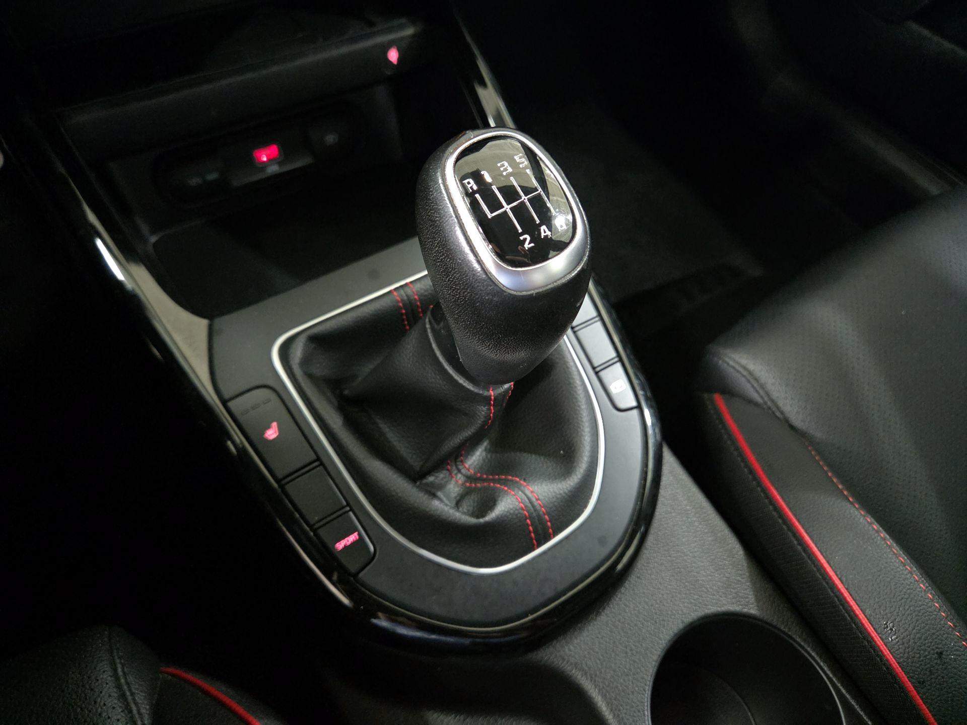 Thumbnail: 2023 Kia Forte - 18