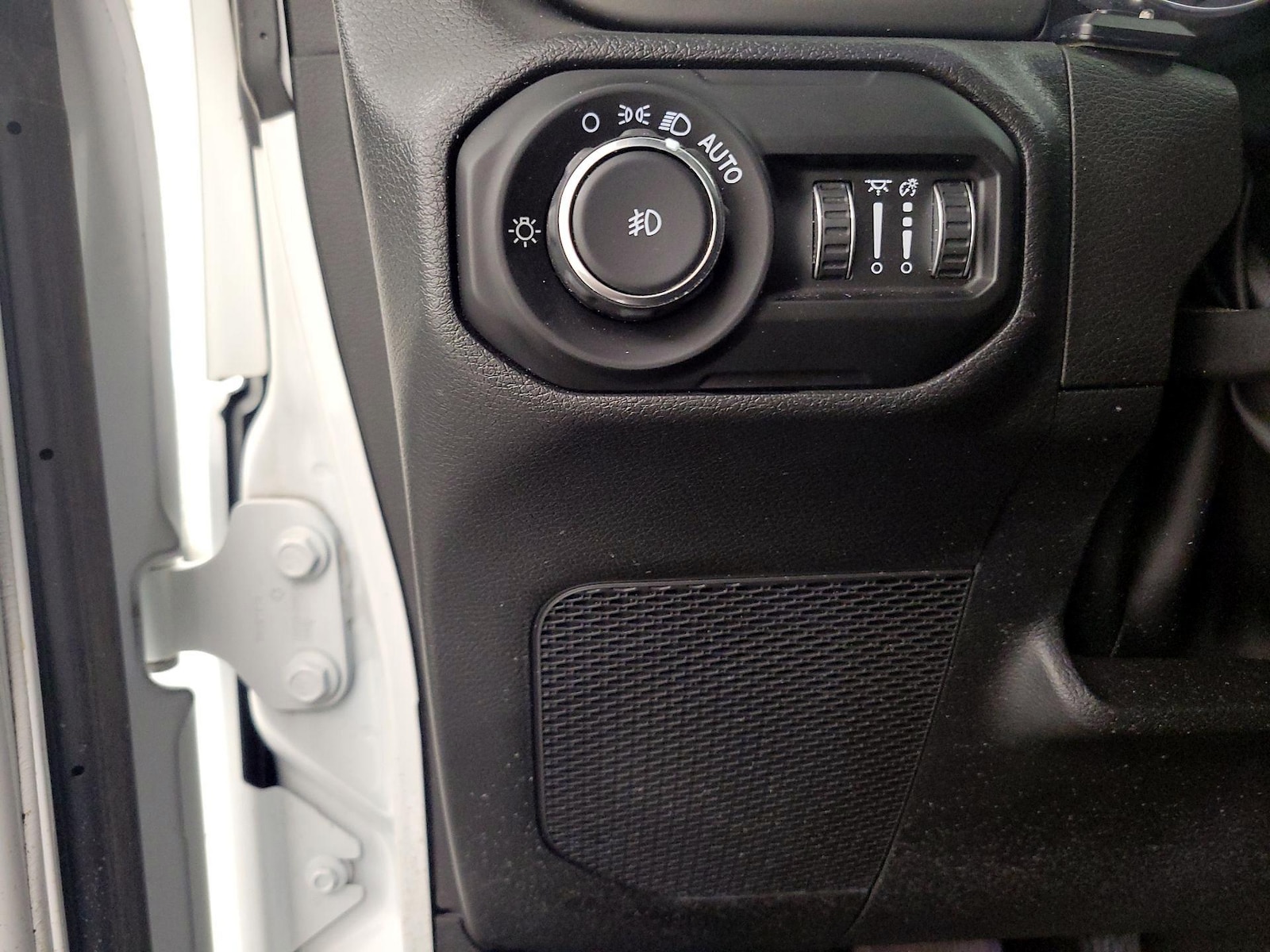 2022 Jeep Wrangler Willys - Photo 14