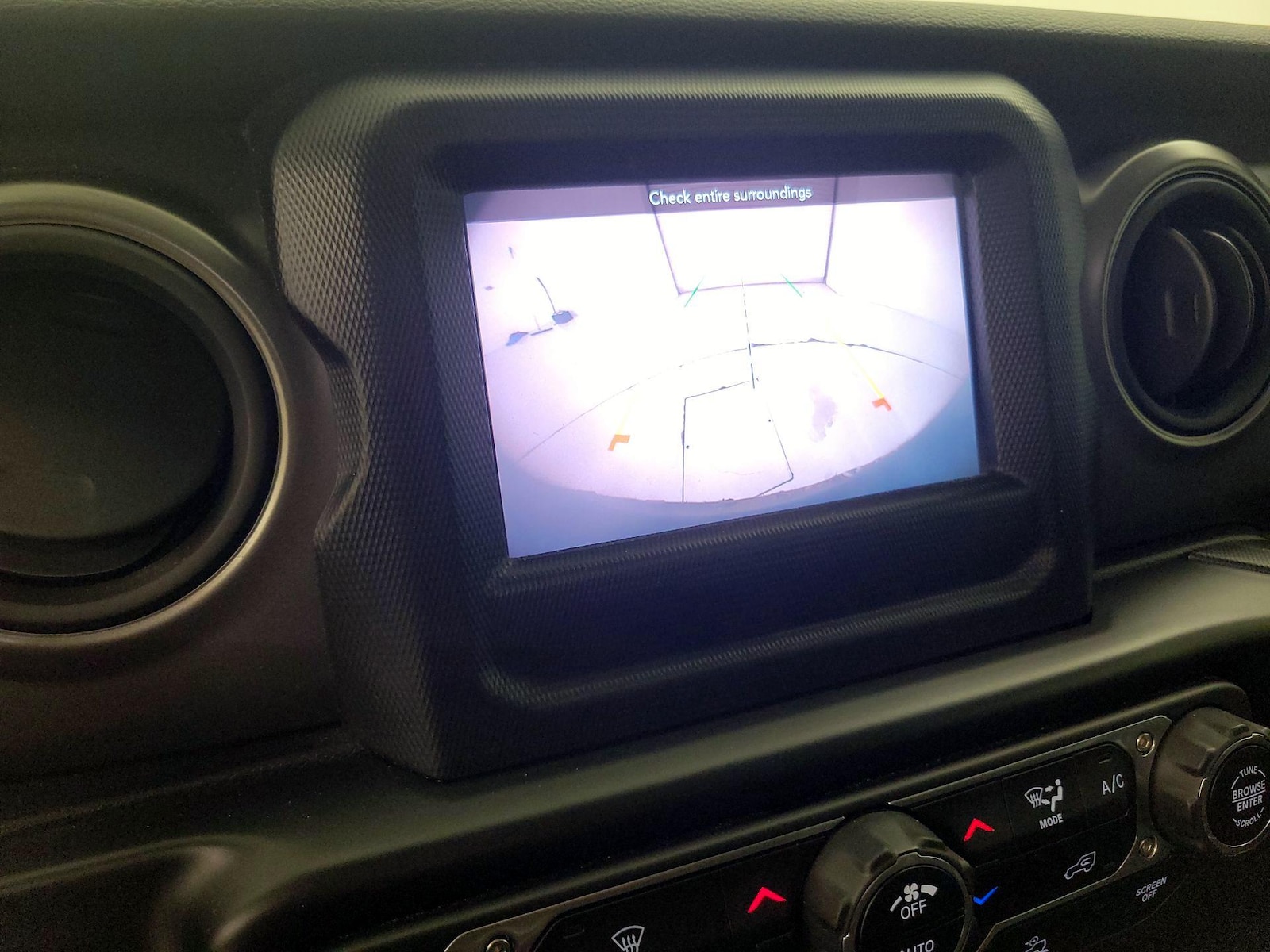 2022 Jeep Wrangler Willys - Photo 15